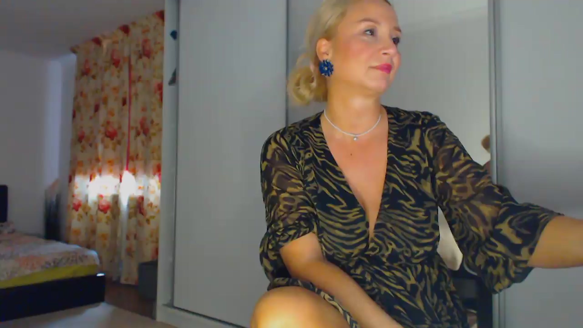 Gallery image thumbnail from Merlyn4u's myfreecams stream on, 05/28/2026, 10:57 image 11 of 20
