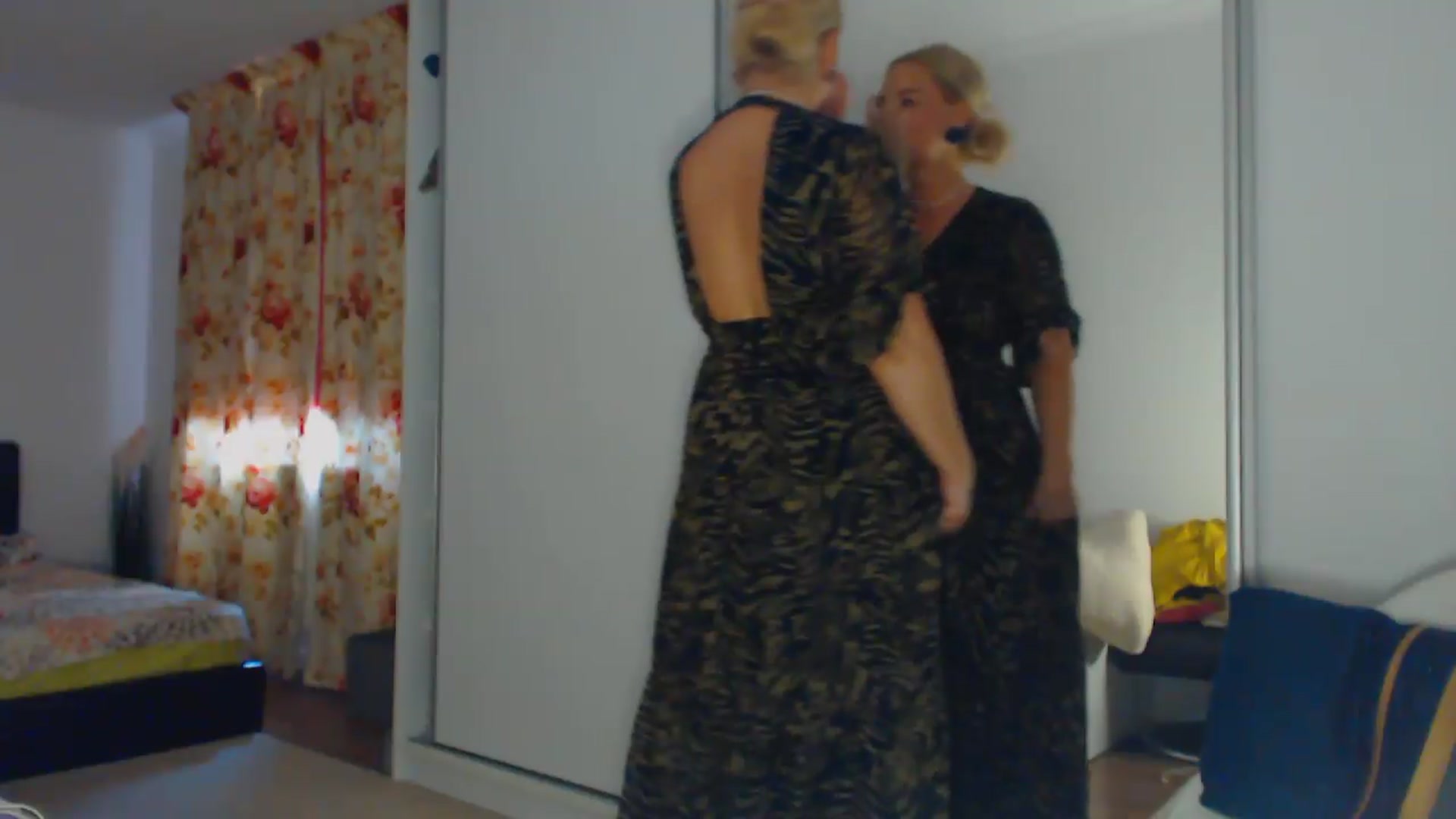 Gallery image thumbnail from Merlyn4u's myfreecams stream on, 05/28/2026, 10:57 image 18 of 20