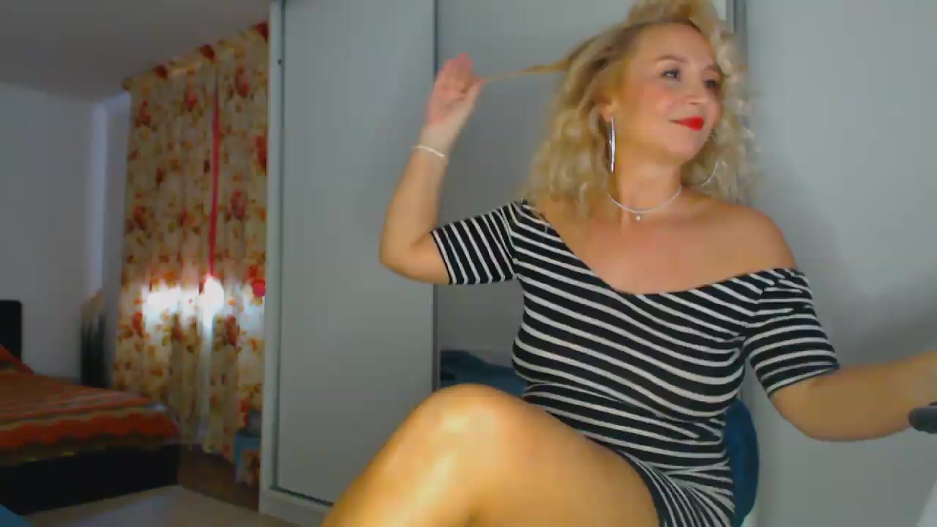 Gallery image thumbnail from Merlyn4u's myfreecams stream on, 05/30/2026, 10:55 image 8 of 20