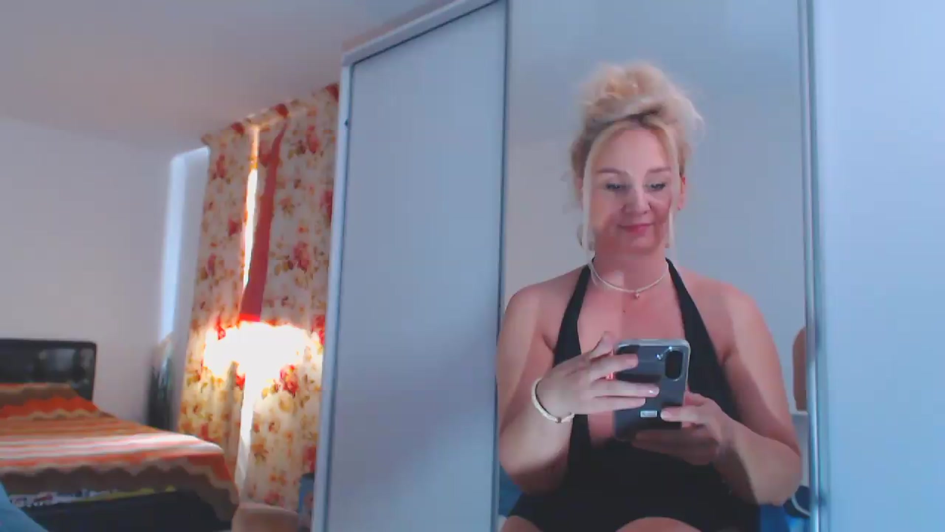Gallery image thumbnail from Merlyn4u's myfreecams stream on, 06/06/2026, 12:02 image 7 of 20