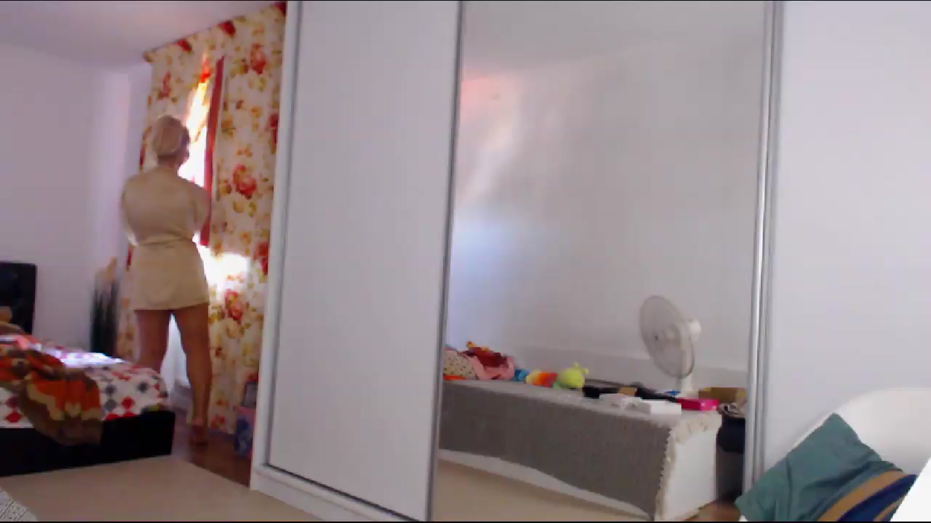 Gallery image thumbnail from Merlyn4u's myfreecams stream on, 07/11/2026, 10:04 image 6 of 20