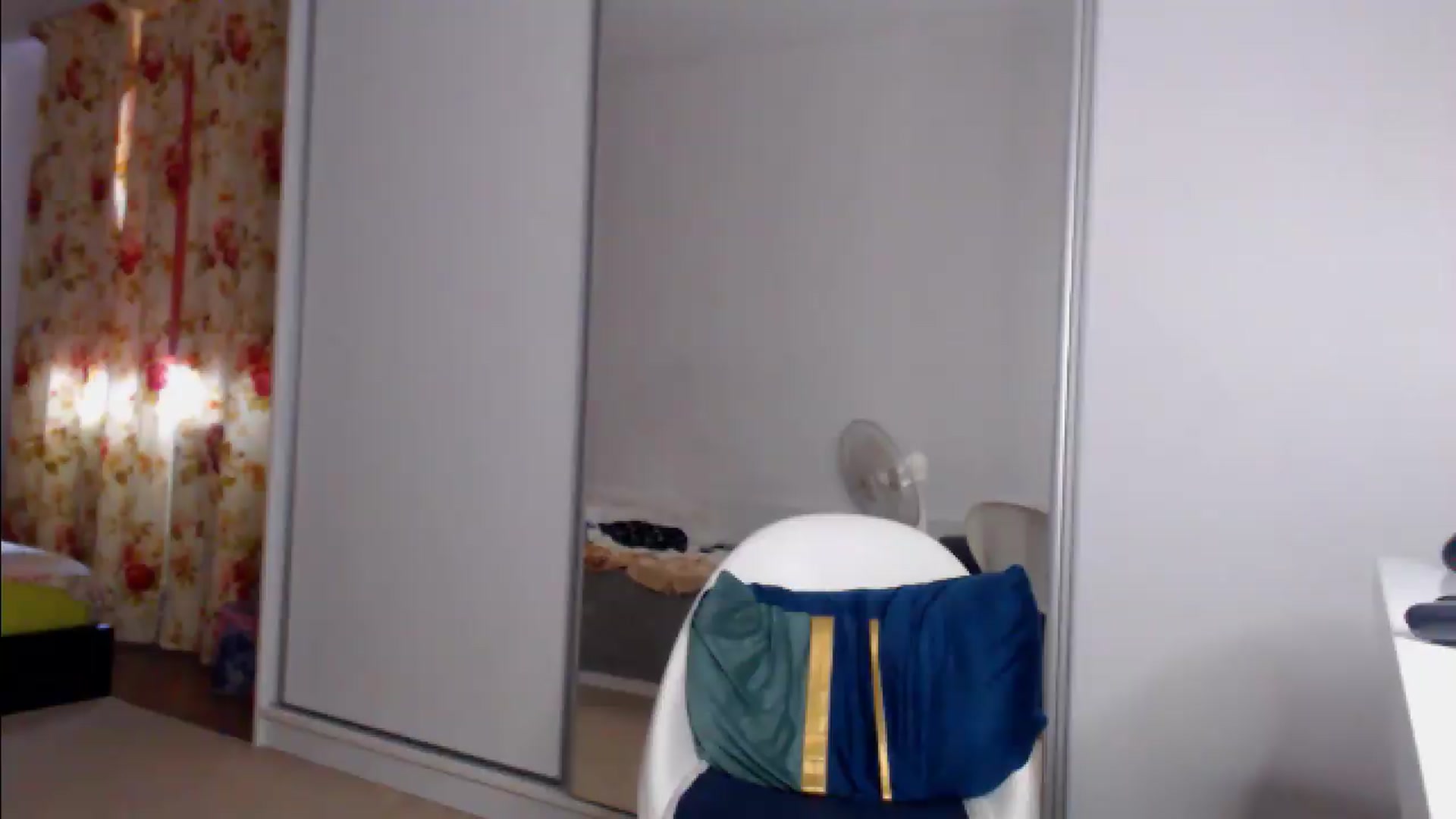 Gallery image thumbnail from Merlyn4u's myfreecams stream on, 07/15/2026, 10:53 image 10 of 20