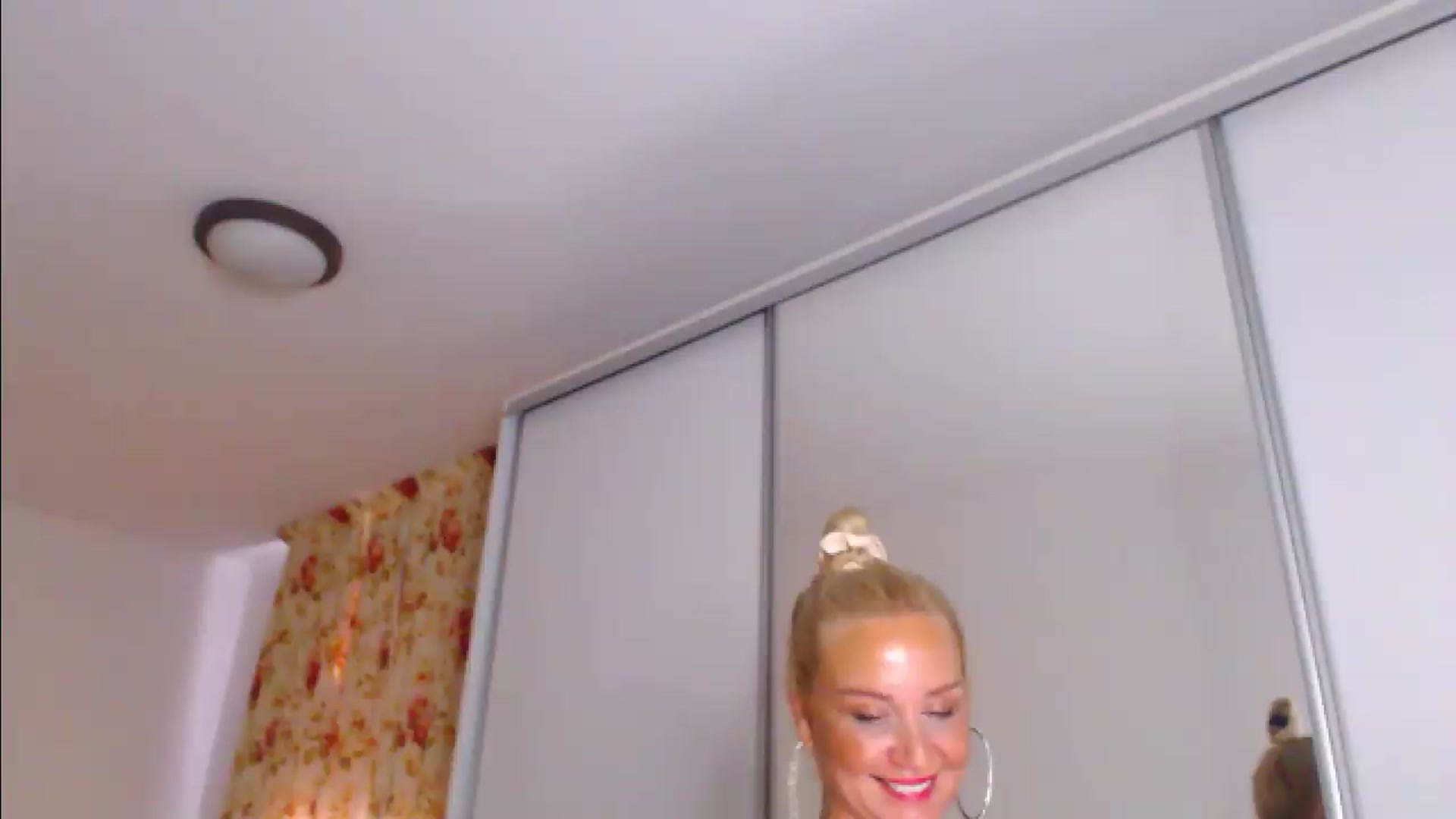 Gallery image thumbnail from Merlyn4u's myfreecams stream on, 07/16/2026, 12:31 image 20 of 20