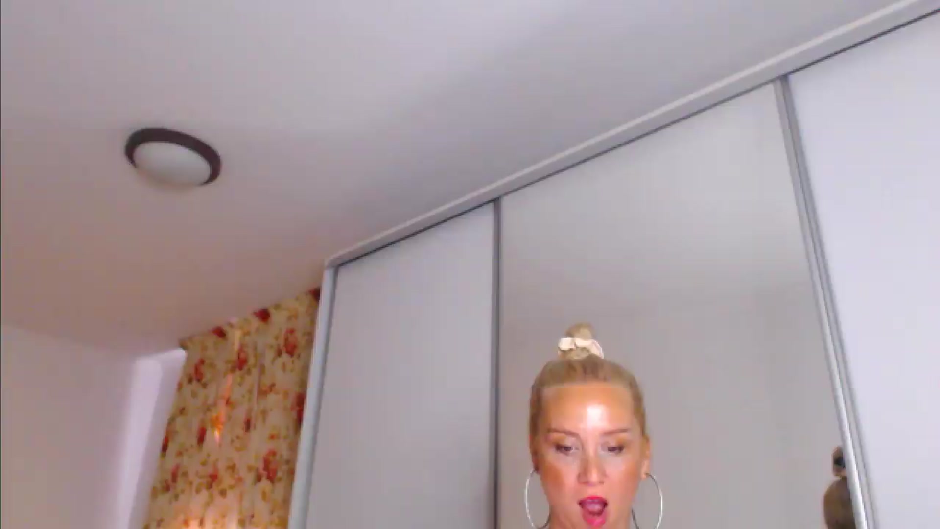 Gallery image thumbnail from Merlyn4u's myfreecams stream on, 07/16/2026, 12:31 image 19 of 20