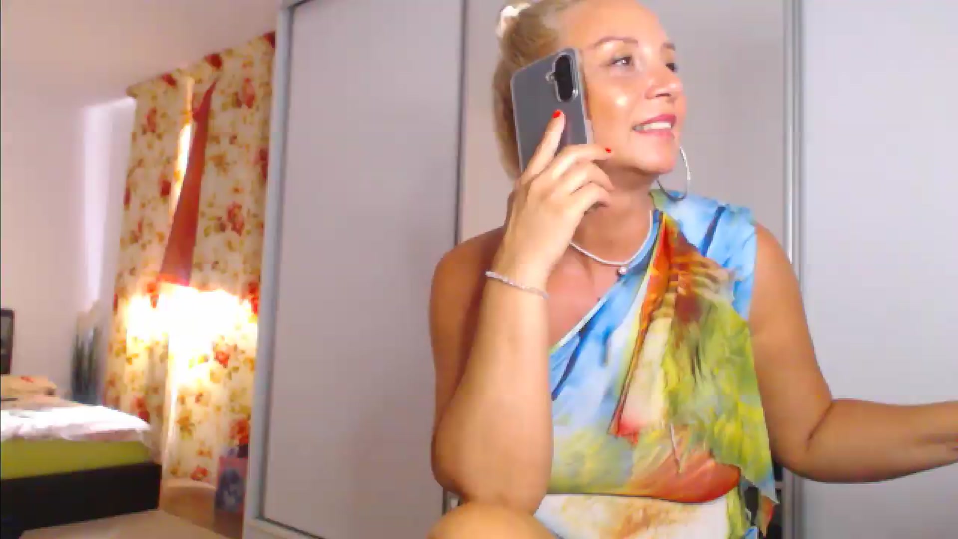 Gallery image thumbnail from Merlyn4u's myfreecams stream on, 07/16/2026, 13:55 image 12 of 20
