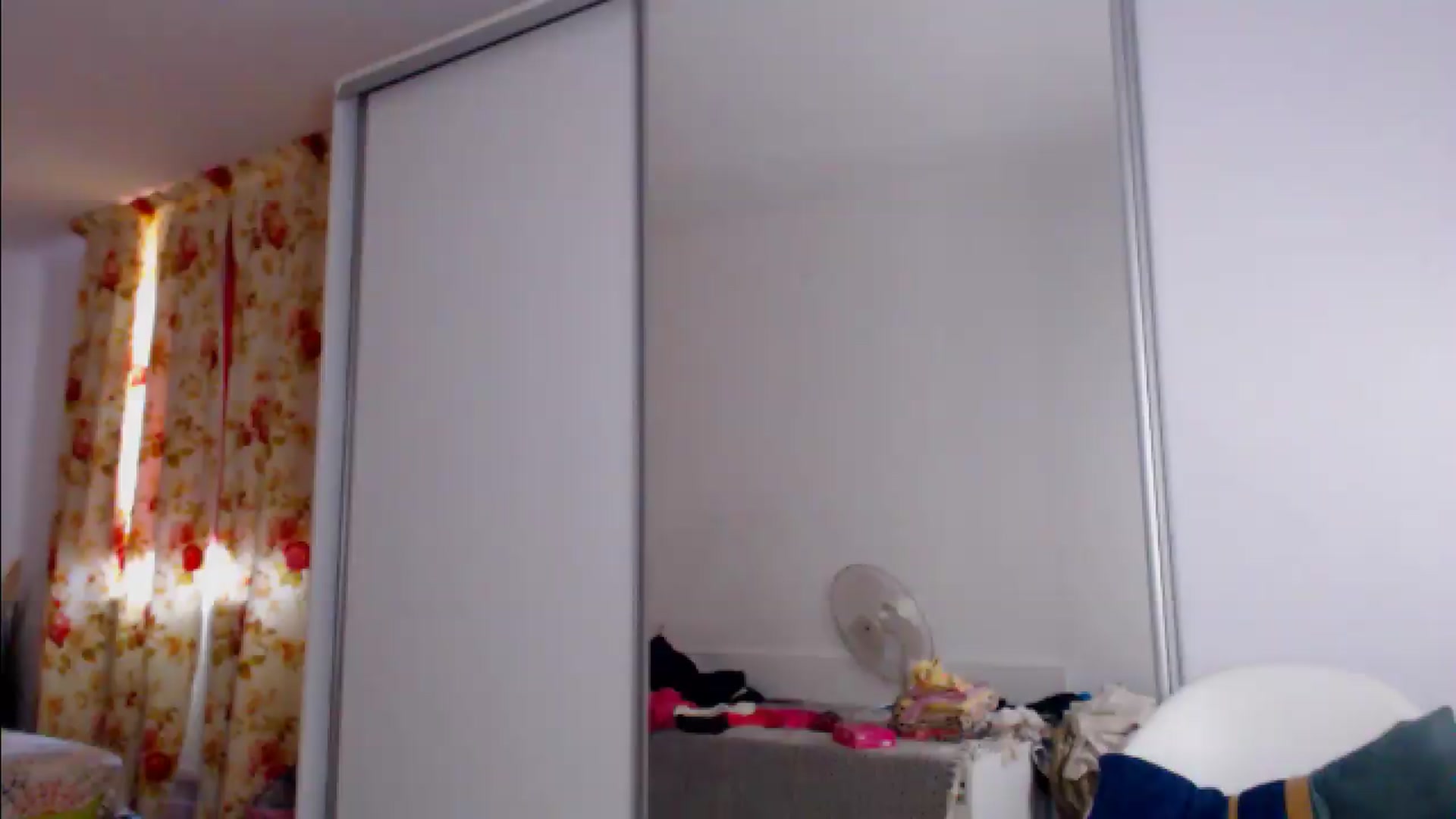 Gallery image thumbnail from Merlyn4u's myfreecams stream on, 07/28/2026, 11:32 image 17 of 20