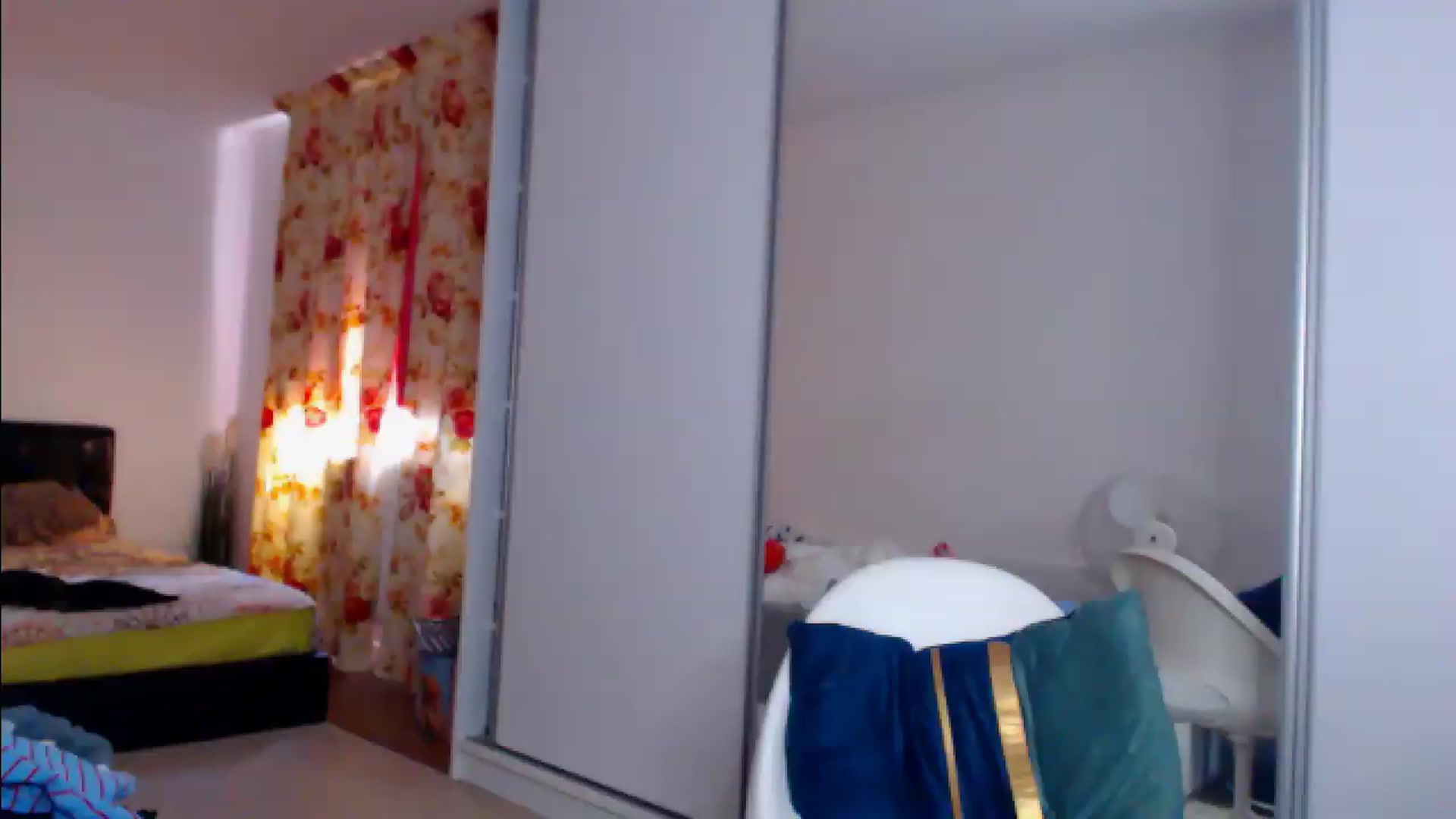 Gallery image thumbnail from Merlyn4u's myfreecams stream on, 08/27/2026, 13:34 image 4 of 20