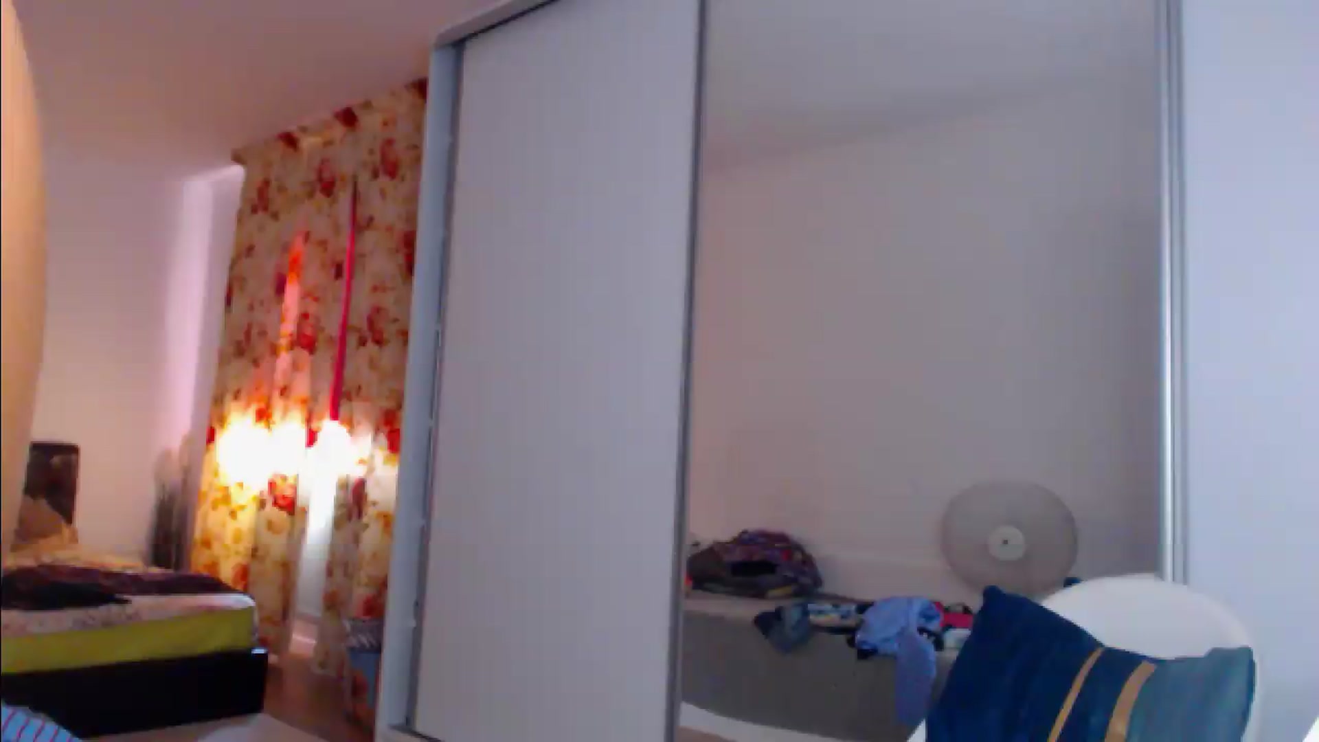 Gallery image thumbnail from Merlyn4u's myfreecams stream on, 08/27/2026, 14:10 image 19 of 20