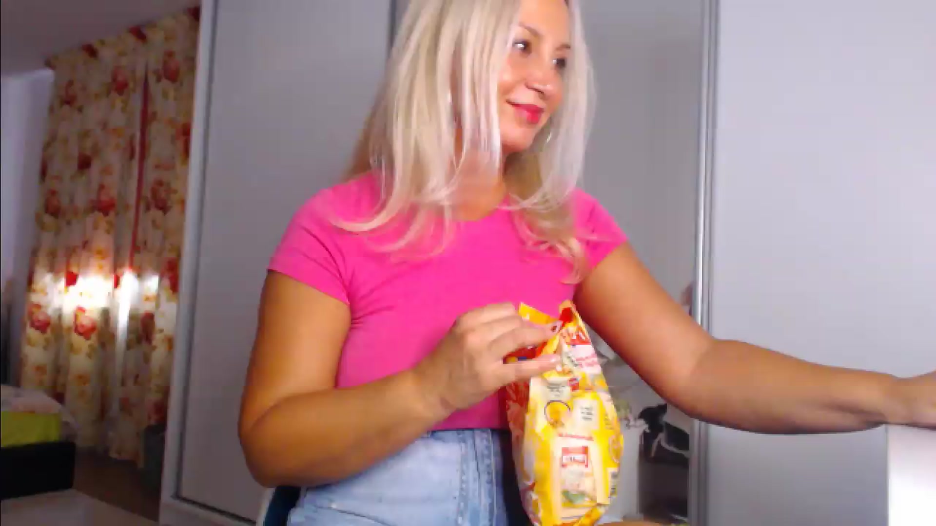 Gallery image thumbnail from Merlyn4u's myfreecams stream on, 09/11/2026, 11:52 image 3 of 20