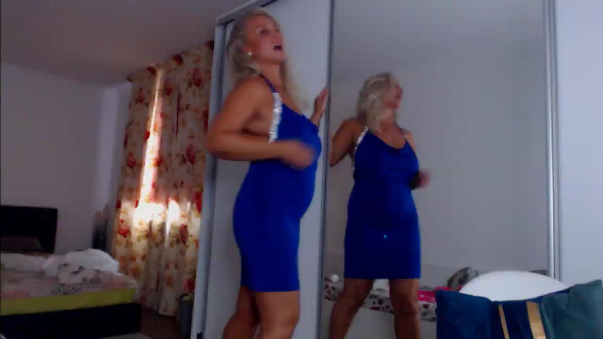 Gallery image thumbnail from Merlyn4u's myfreecams stream on, 09/13/2026, 13:14 image 17 of 20