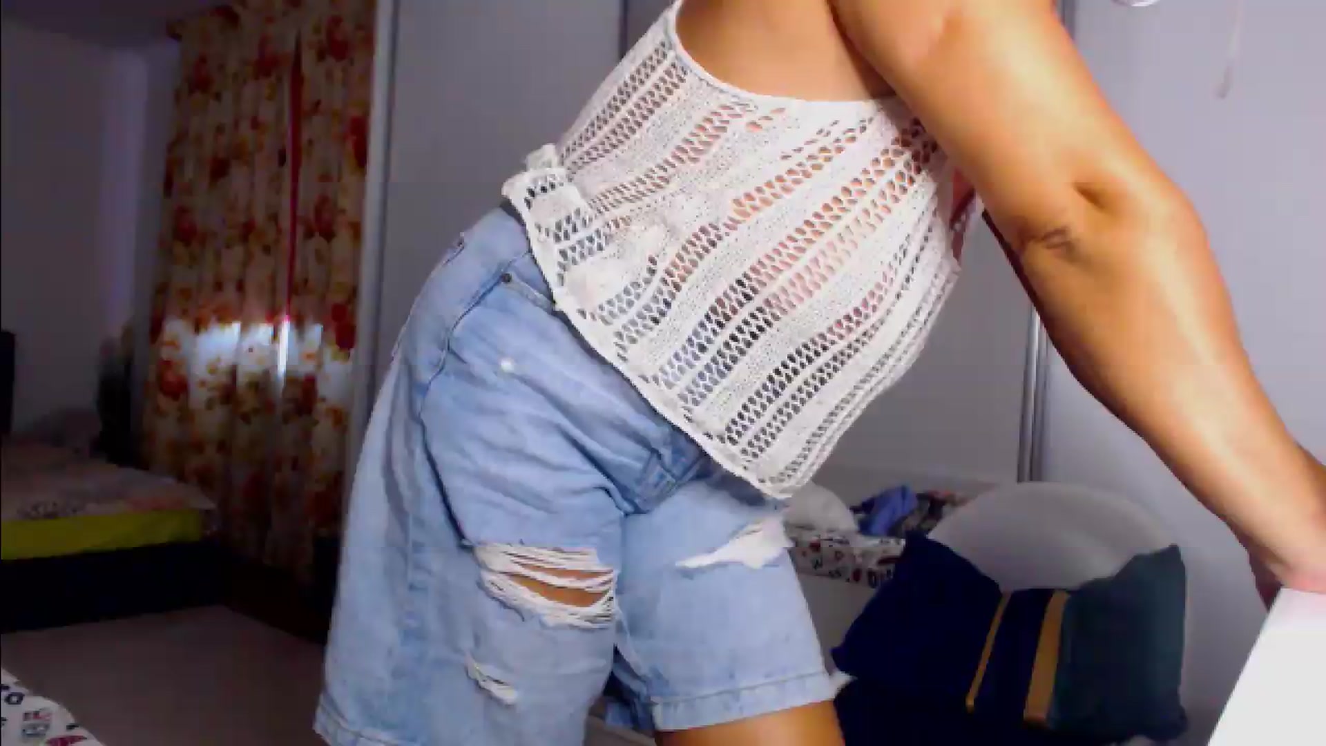 Gallery image thumbnail from Merlyn4u's myfreecams stream on, 09/14/2026, 07:23 image 19 of 20