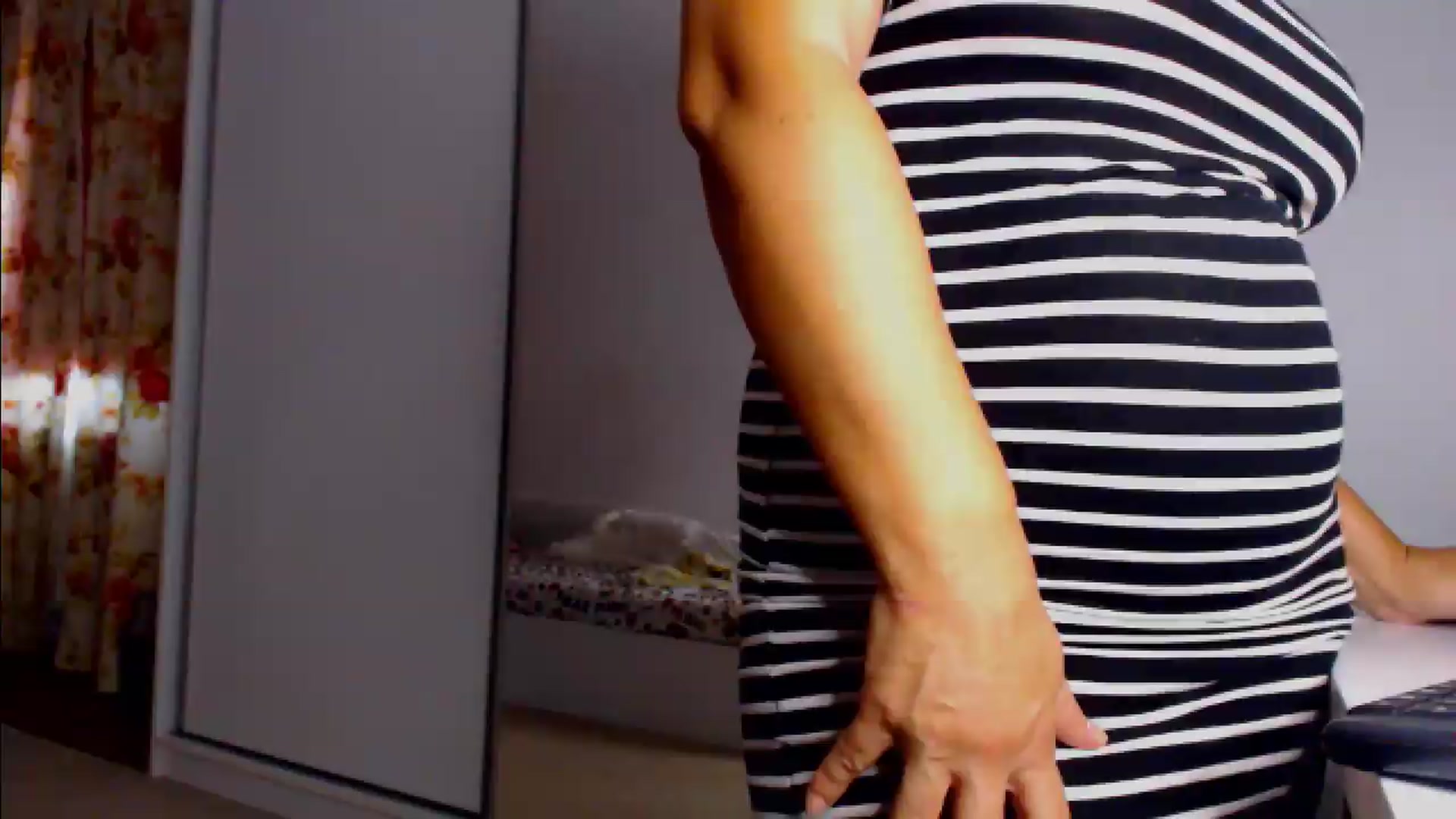 Gallery image thumbnail from Merlyn4u's myfreecams stream on, 09/20/2026, 10:02 image 15 of 20