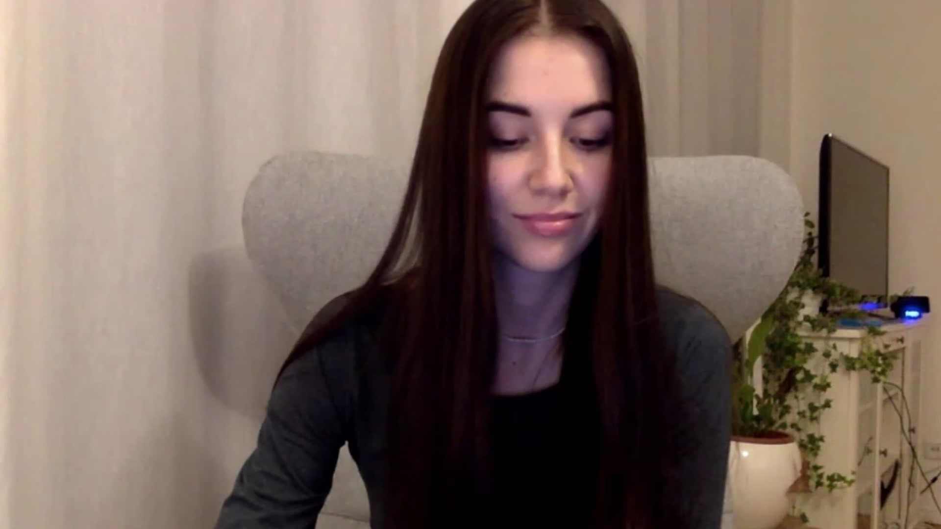 Gallery image thumbnail from Mermaid___'s myfreecams stream on, 11/20/2022, 22:52 image 15 of 20