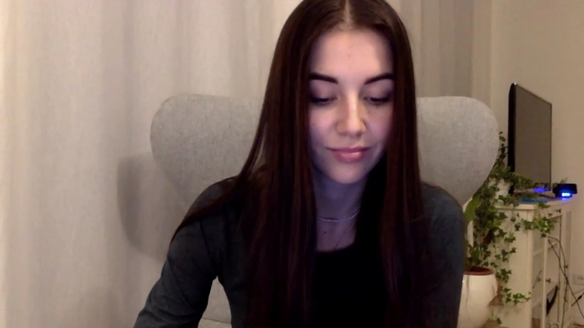 Gallery image thumbnail from Mermaid___'s myfreecams stream on, 11/20/2022, 22:52 image 16 of 20