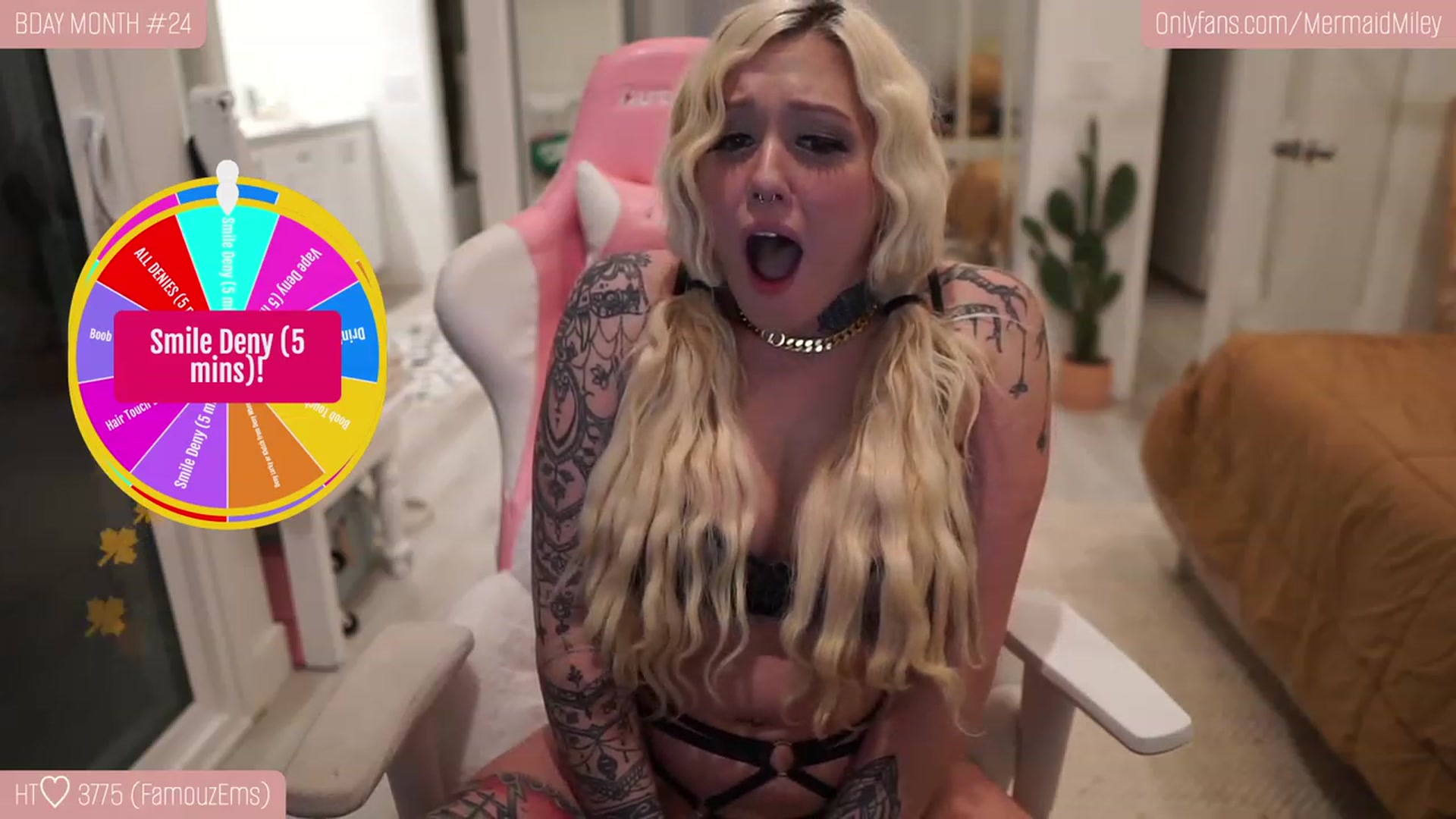 Gallery image thumbnail from Mermaidmiley's myfreecams stream on, 11/27/2022, 11:07 image 10 of 20