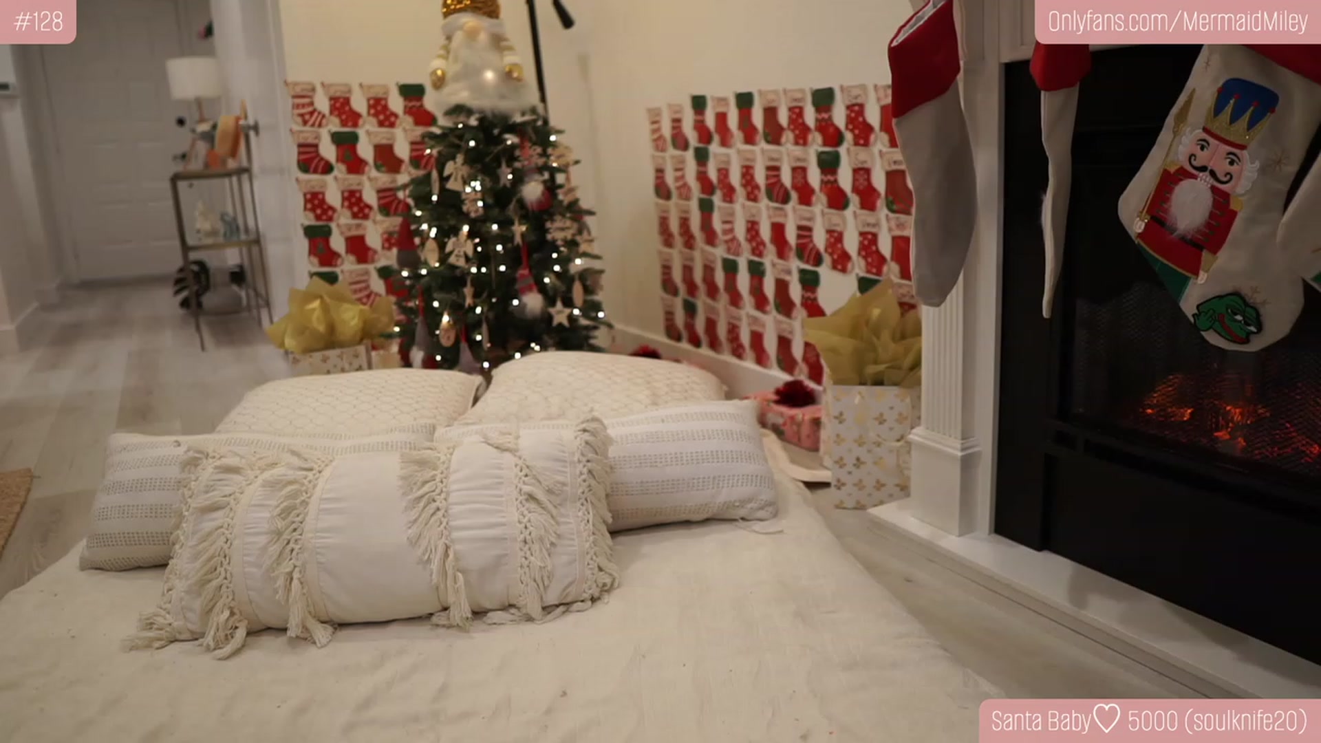 Gallery image thumbnail from Mermaidmiley's myfreecams stream on, 12/17/2022, 09:49 image 2 of 20