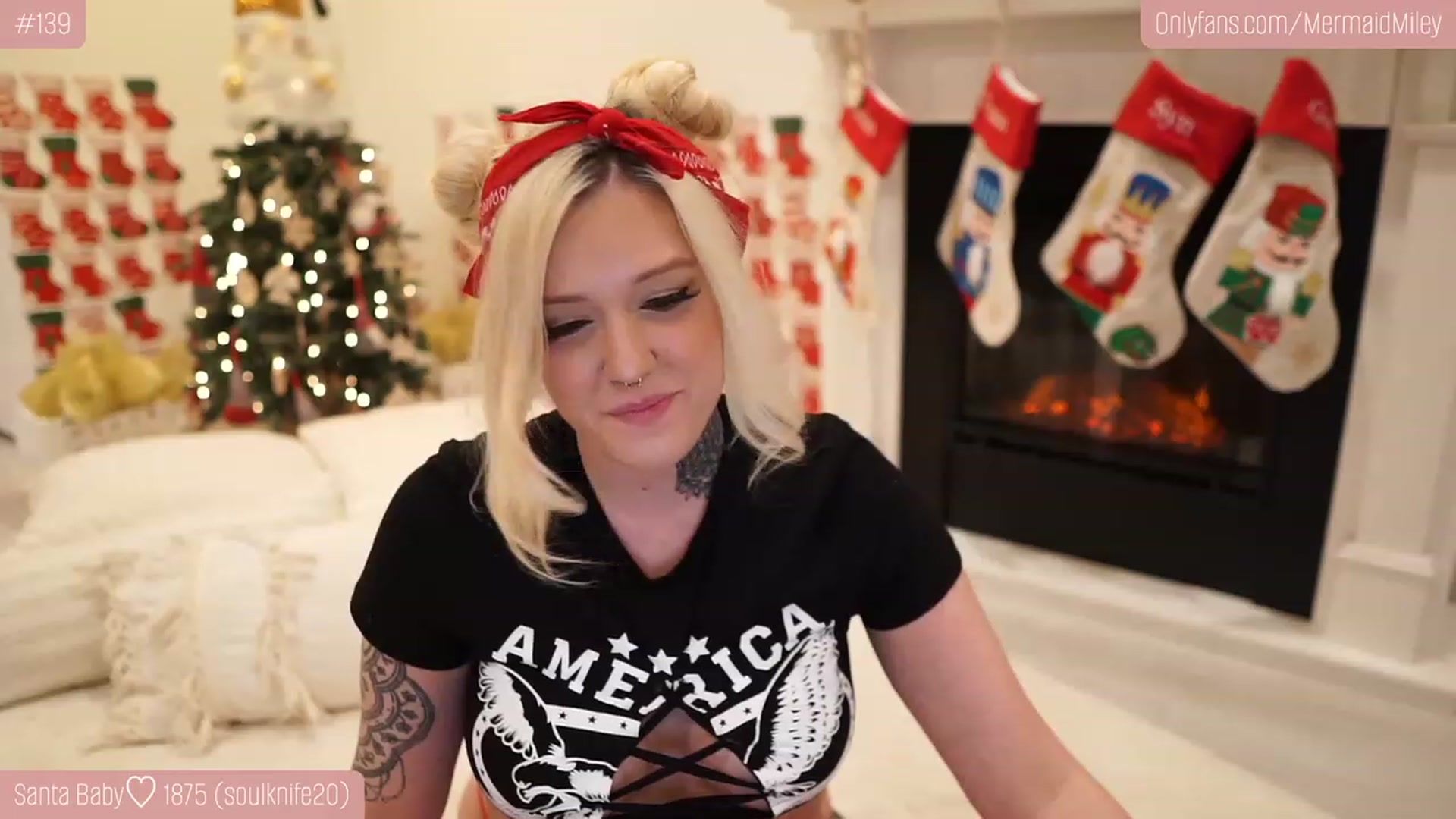 Gallery image thumbnail from Mermaidmiley's myfreecams stream on, 12/20/2022, 04:02 image 14 of 20