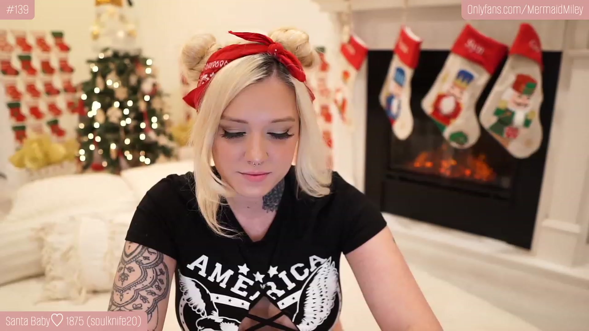 Gallery image thumbnail from Mermaidmiley's myfreecams stream on, 12/20/2022, 04:02 image 15 of 20
