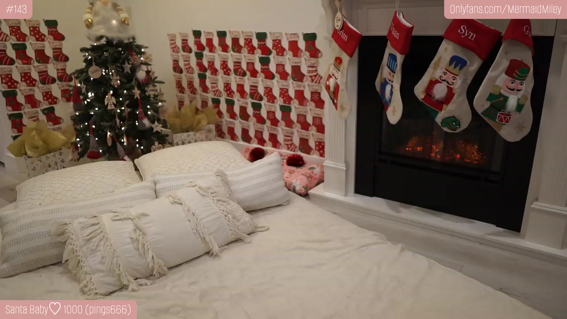 Gallery image thumbnail from Mermaidmiley's myfreecams stream on, 12/22/2022, 04:45 image 1 of 20