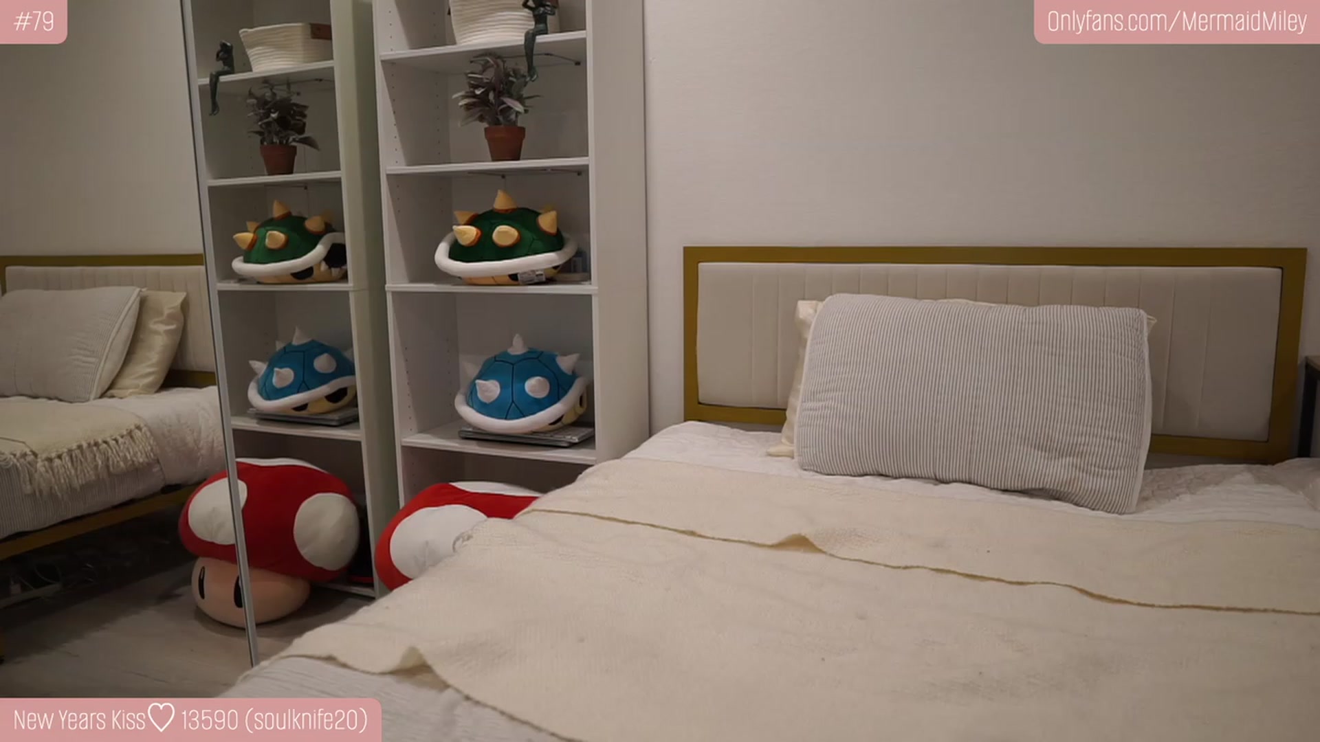 Gallery image thumbnail from Mermaidmiley's myfreecams stream on, 12/28/2022, 06:13 image 1 of 20