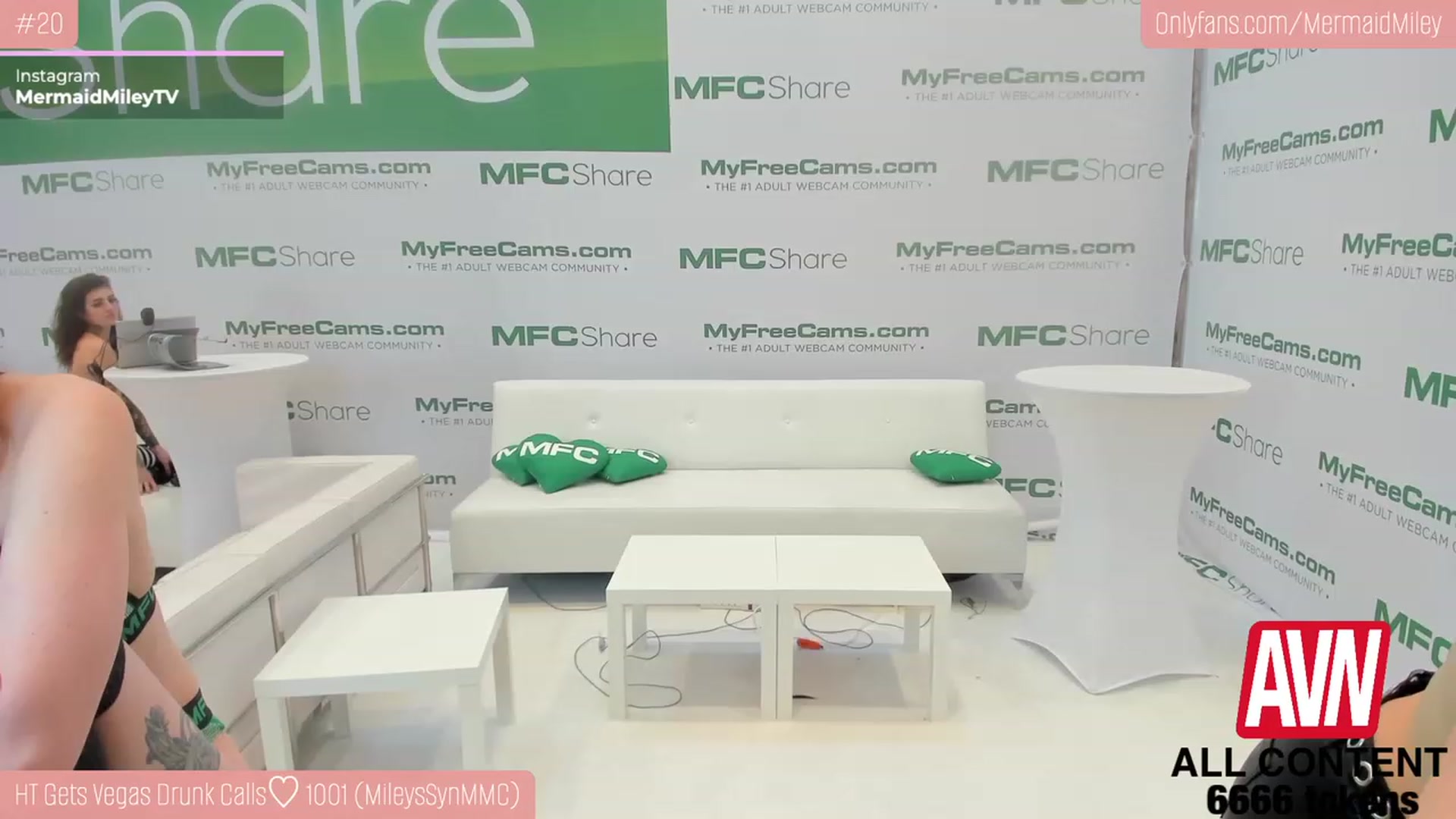 Gallery image thumbnail from Mermaidmiley's myfreecams stream on, 01/06/2023, 03:19 image 4 of 20