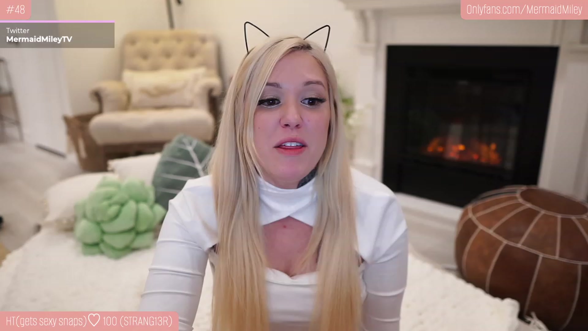 Gallery image thumbnail from Mermaidmiley's myfreecams stream on, 01/21/2023, 11:51 image 10 of 20