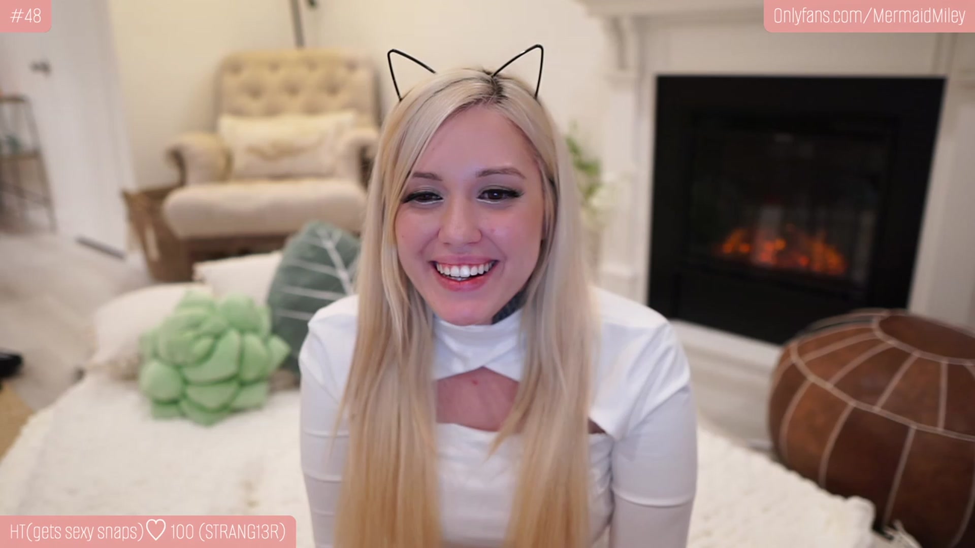 Gallery image thumbnail from Mermaidmiley's myfreecams stream on, 01/21/2023, 11:51 image 9 of 20