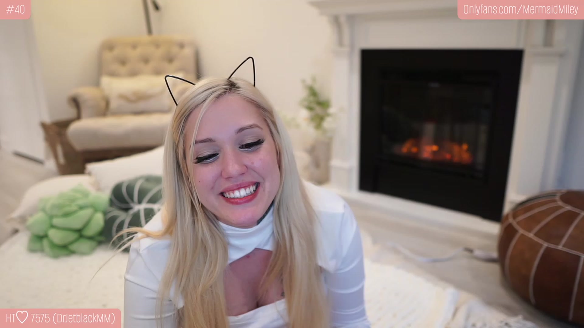 Gallery image thumbnail from Mermaidmiley's myfreecams stream on, 01/21/2023, 17:16 image 14 of 20