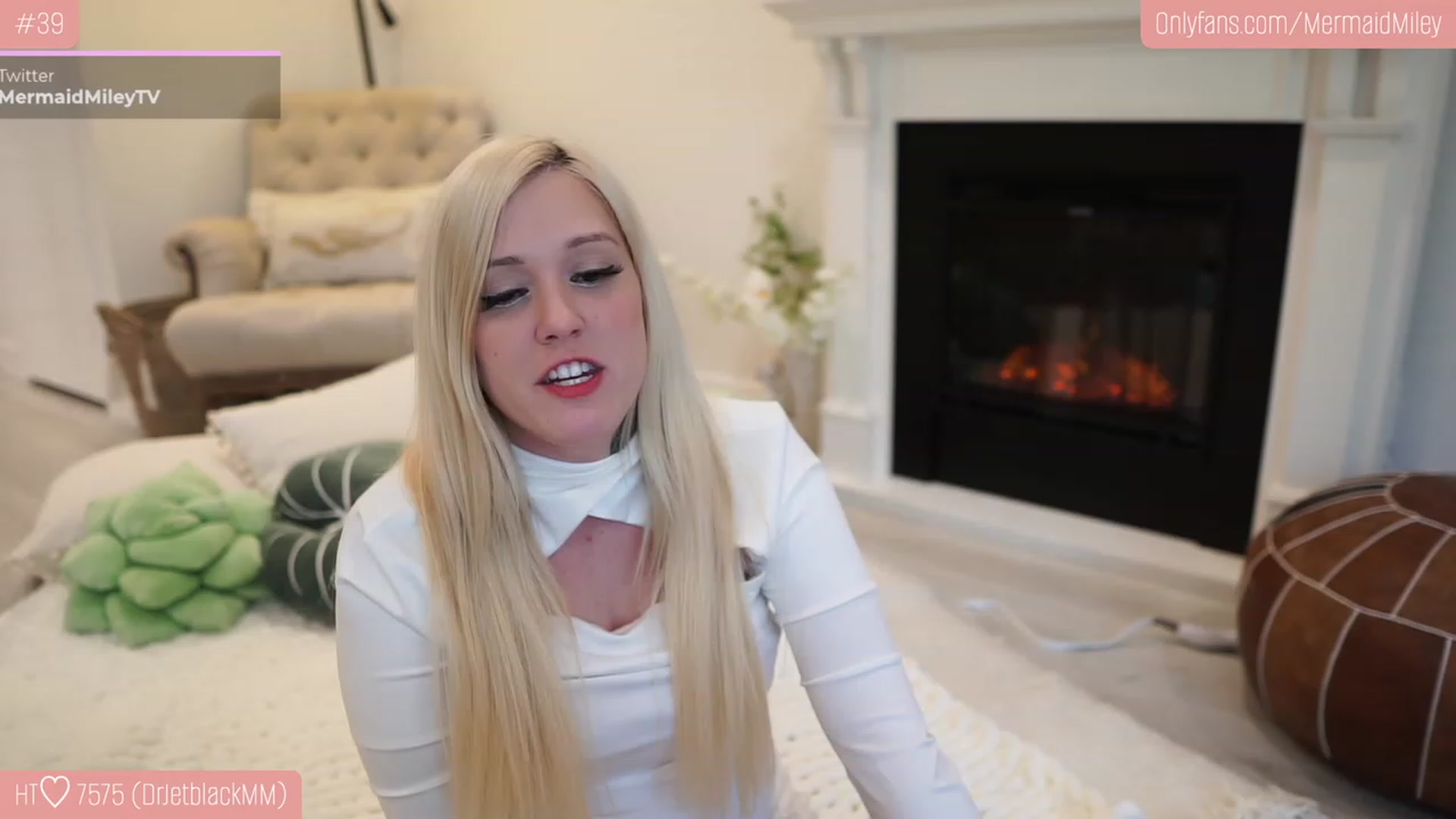 Gallery image thumbnail from Mermaidmiley's myfreecams stream on, 01/21/2023, 18:47 image 16 of 20