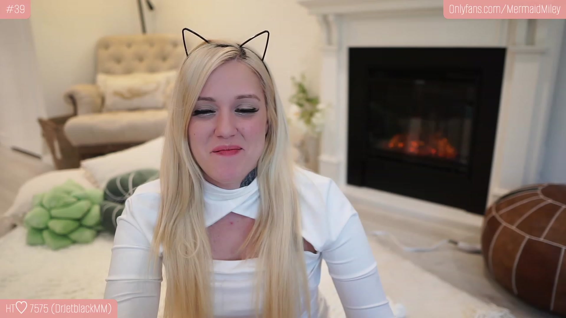 Gallery image thumbnail from Mermaidmiley's myfreecams stream on, 01/21/2023, 19:06 image 9 of 20