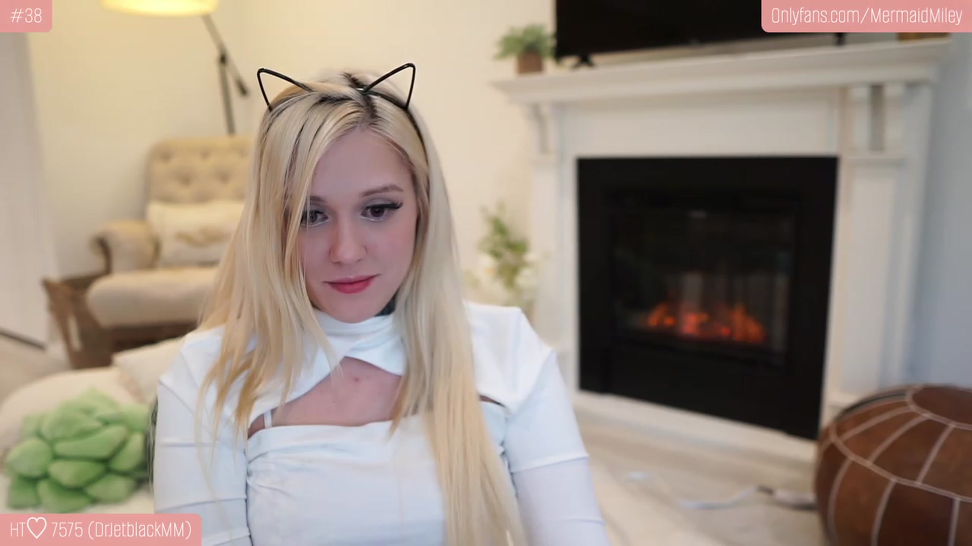 Gallery image thumbnail from Mermaidmiley's myfreecams stream on, 01/21/2023, 19:06 image 18 of 20