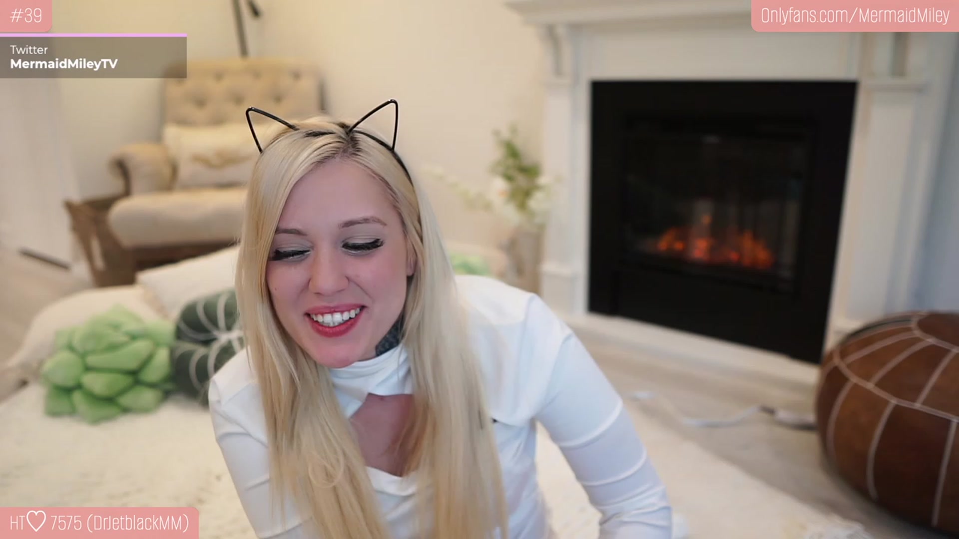 Gallery image thumbnail from Mermaidmiley's myfreecams stream on, 01/21/2023, 19:06 image 11 of 20