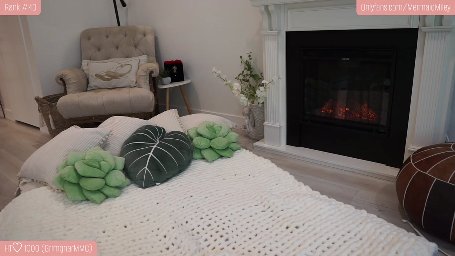 Gallery image thumbnail from Mermaidmiley's myfreecams stream on, 01/25/2023, 21:33 image 18 of 20
