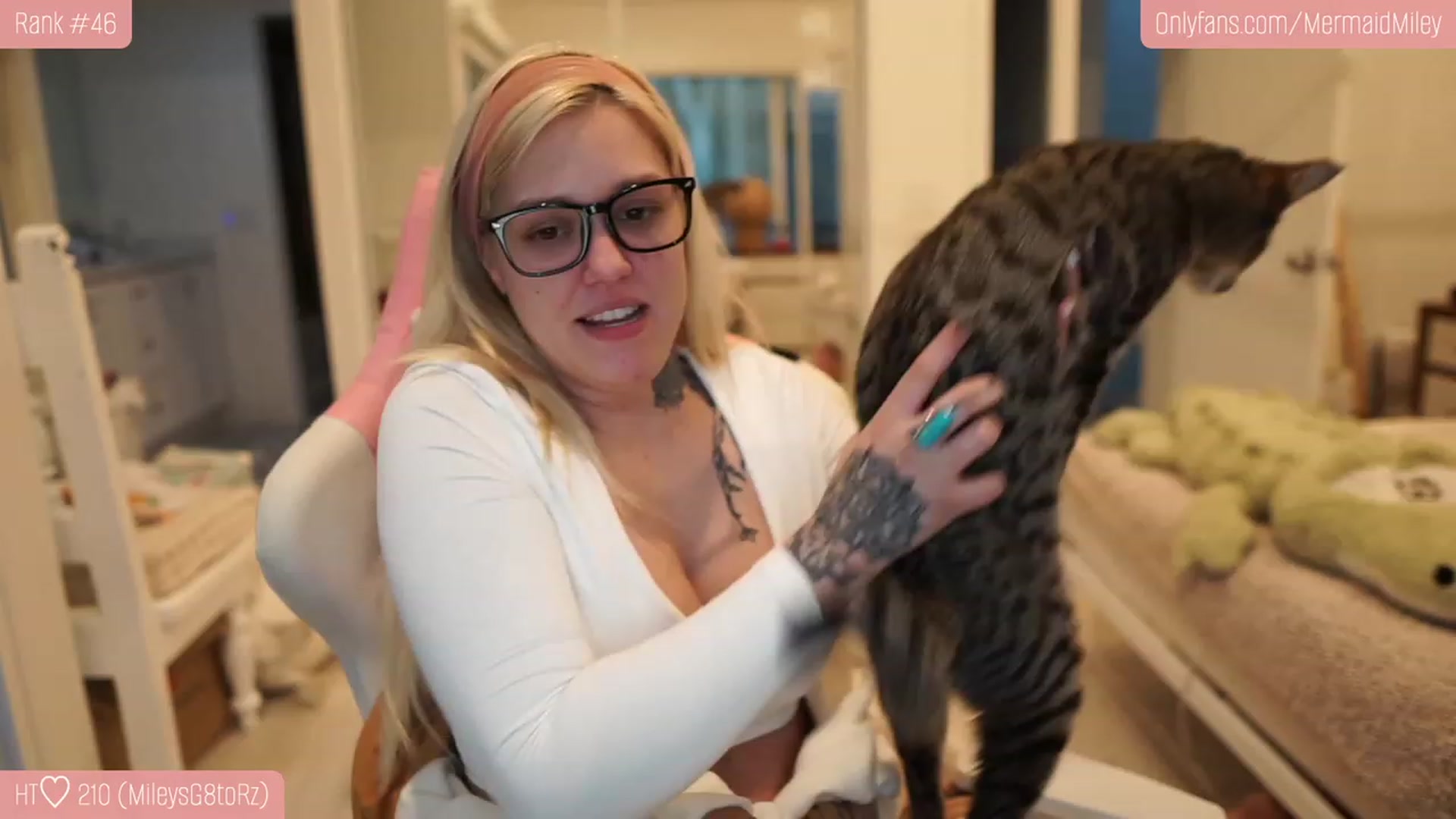 Gallery image thumbnail from Mermaidmiley's myfreecams stream on, 01/27/2023, 01:41 image 6 of 20