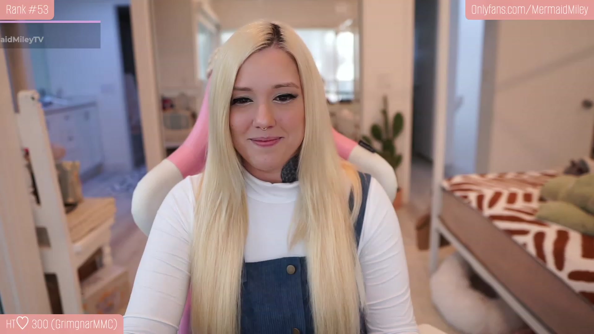 Gallery image thumbnail from Mermaidmiley's myfreecams stream on, 01/27/2023, 23:33 image 9 of 20