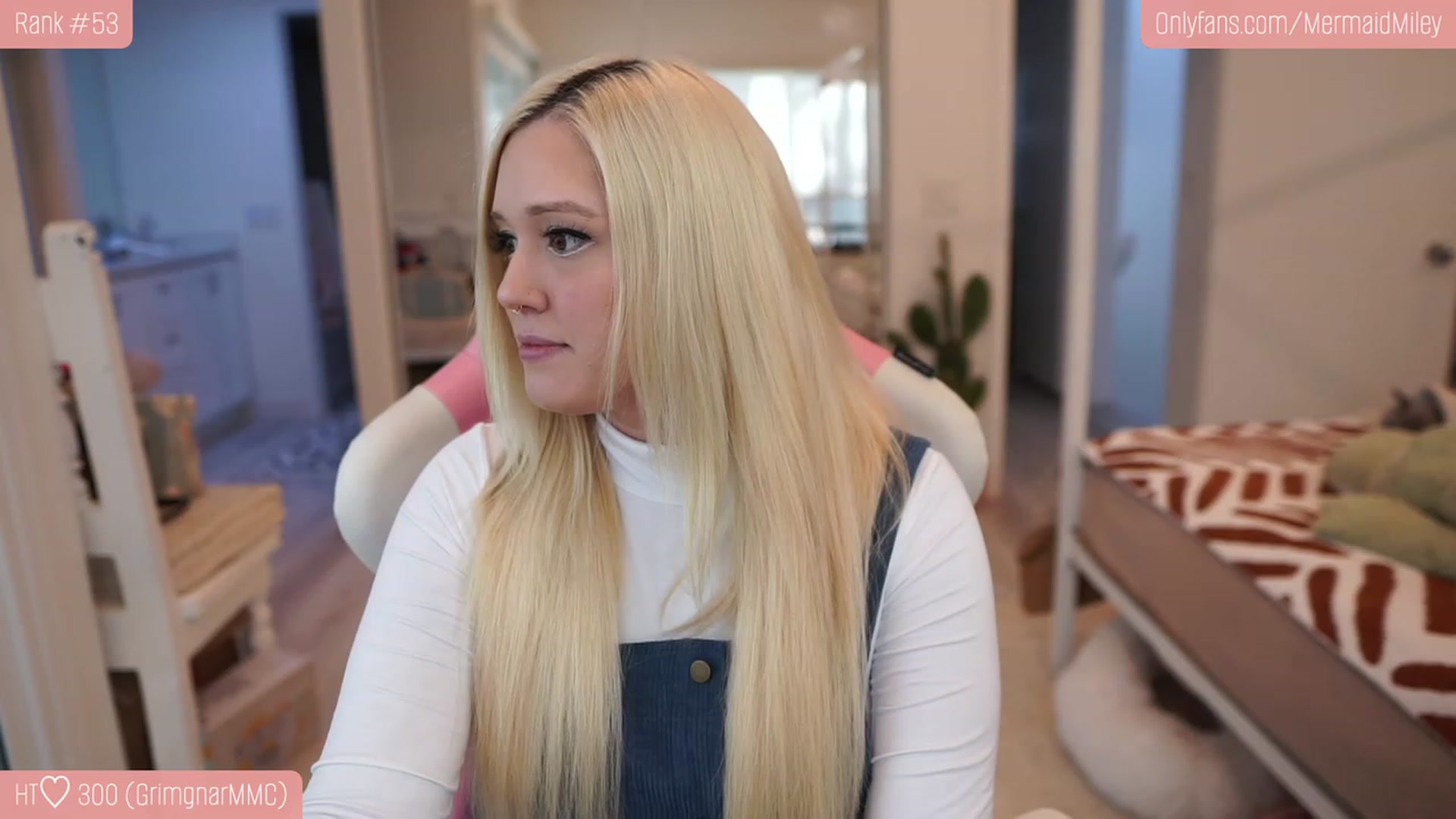 Gallery image thumbnail from Mermaidmiley's myfreecams stream on, 01/27/2023, 23:33 image 8 of 20