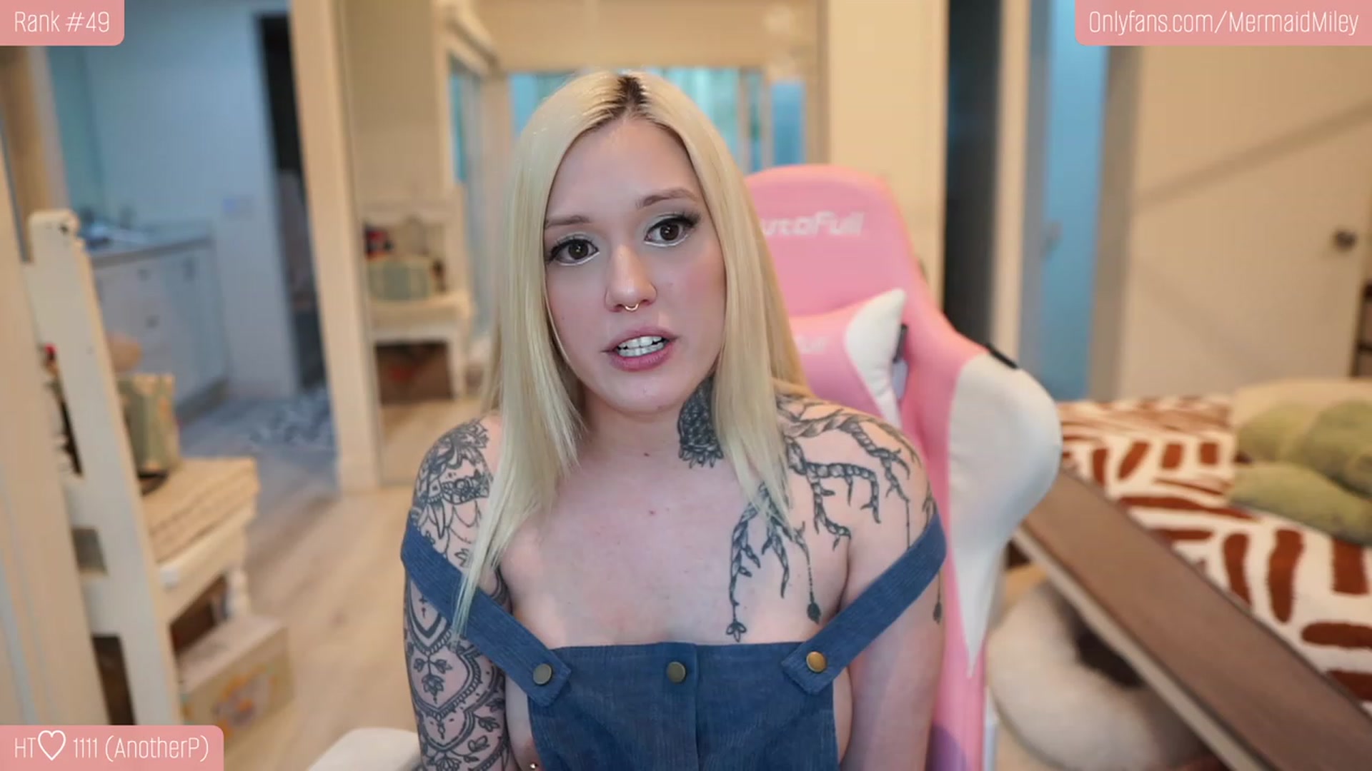 Gallery image thumbnail from Mermaidmiley's myfreecams stream on, 01/28/2023, 02:46 image 2 of 20