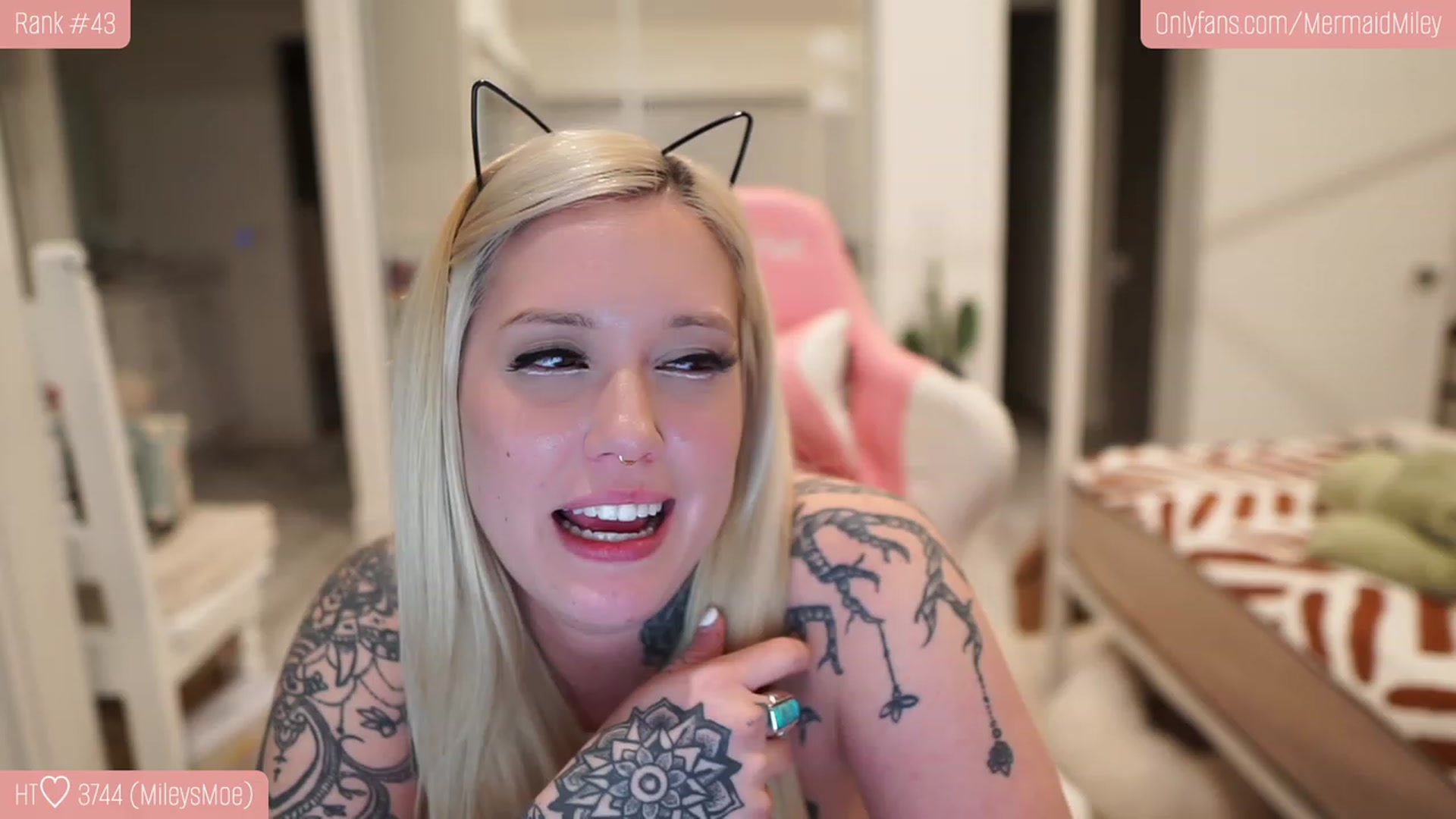 Gallery image thumbnail from Mermaidmiley's myfreecams stream on, 01/28/2023, 05:49 image 12 of 20