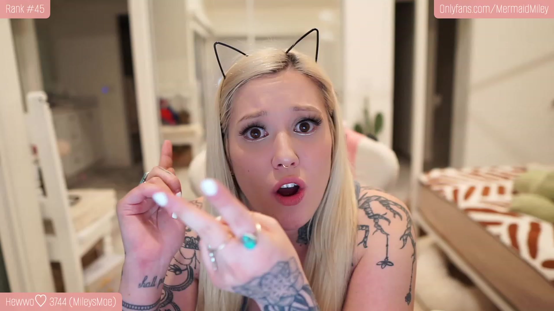 Gallery image thumbnail from Mermaidmiley's myfreecams stream on, 01/28/2023, 07:09 image 17 of 20