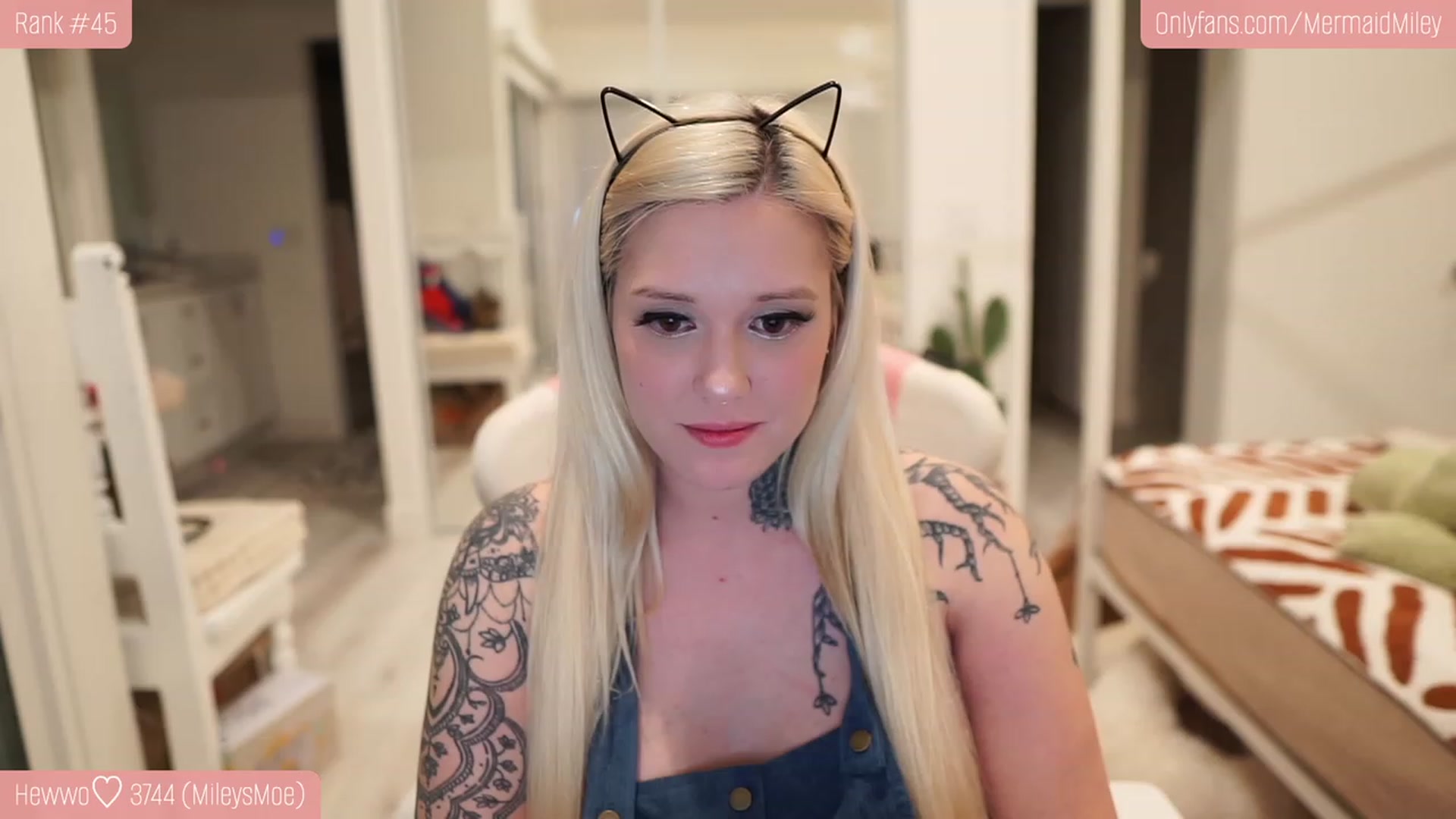 Gallery image thumbnail from Mermaidmiley's myfreecams stream on, 01/28/2023, 07:09 image 19 of 20