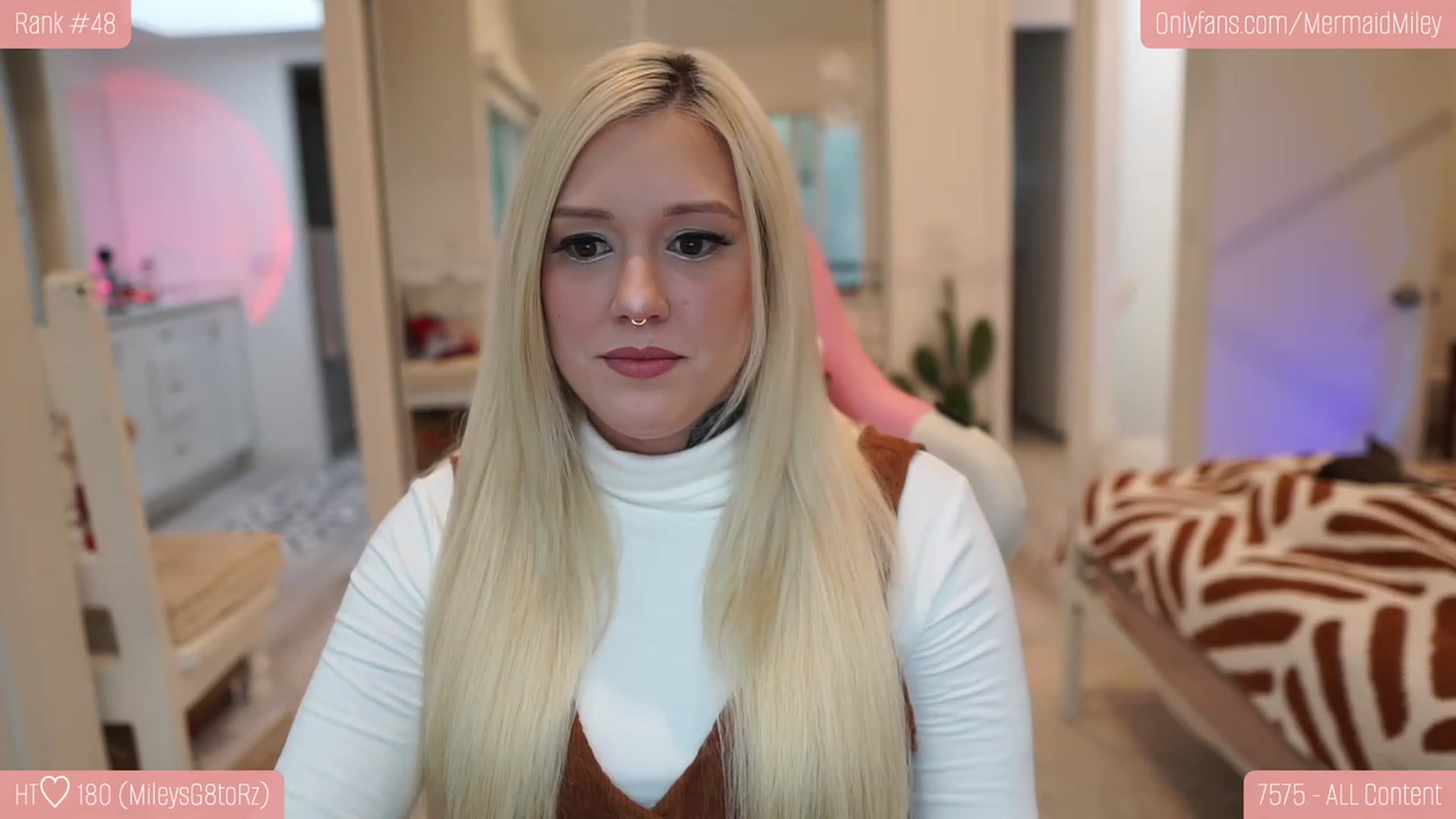 Gallery image thumbnail from Mermaidmiley's myfreecams stream on, 01/31/2023, 24:10 image 15 of 20