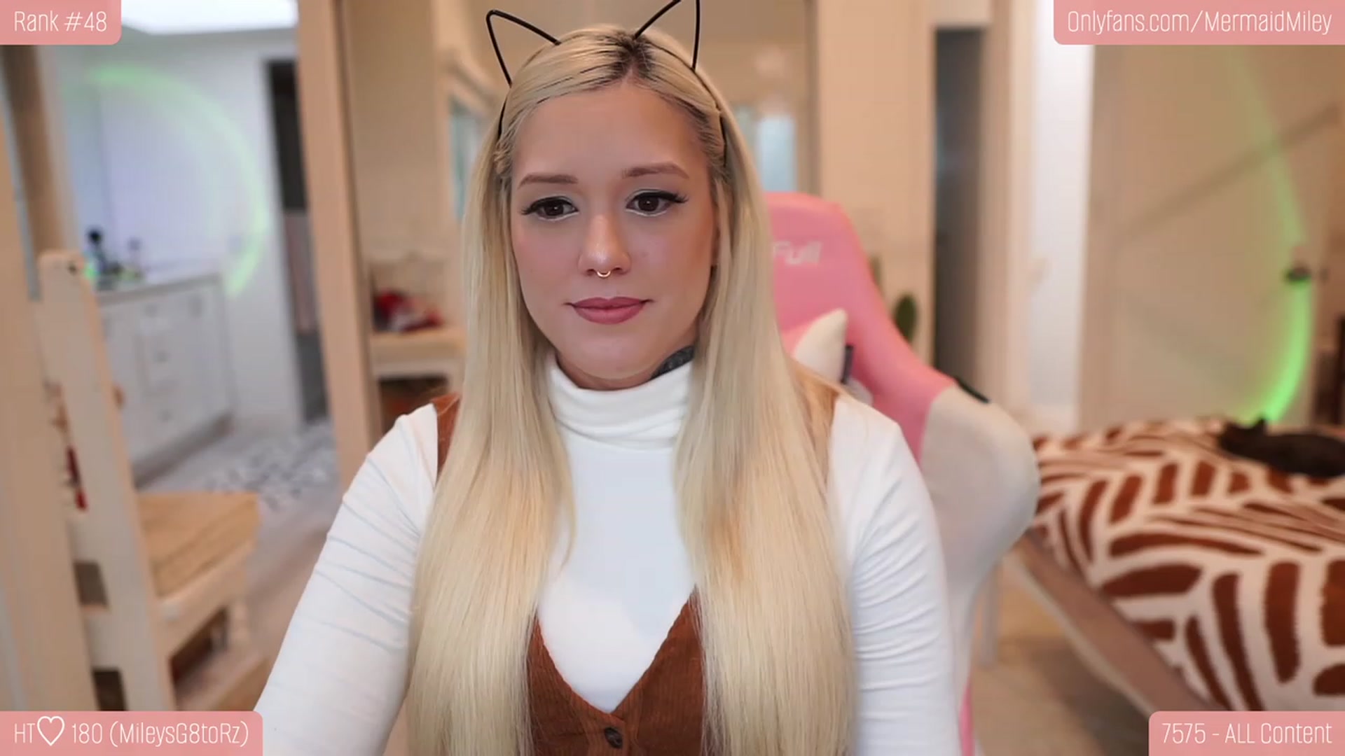 Gallery image thumbnail from Mermaidmiley's myfreecams stream on, 01/31/2023, 24:10 image 12 of 20