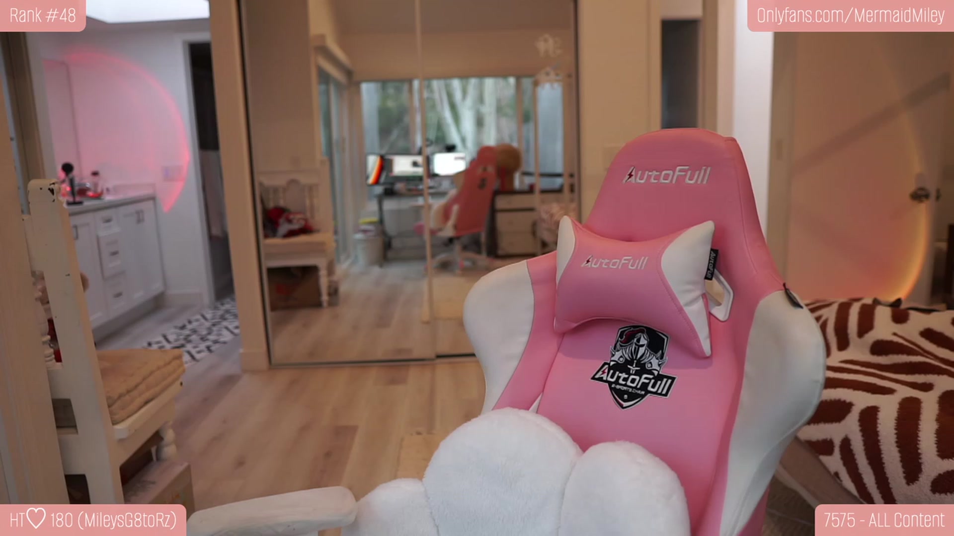 Gallery image thumbnail from Mermaidmiley's myfreecams stream on, 01/31/2023, 24:10 image 13 of 20