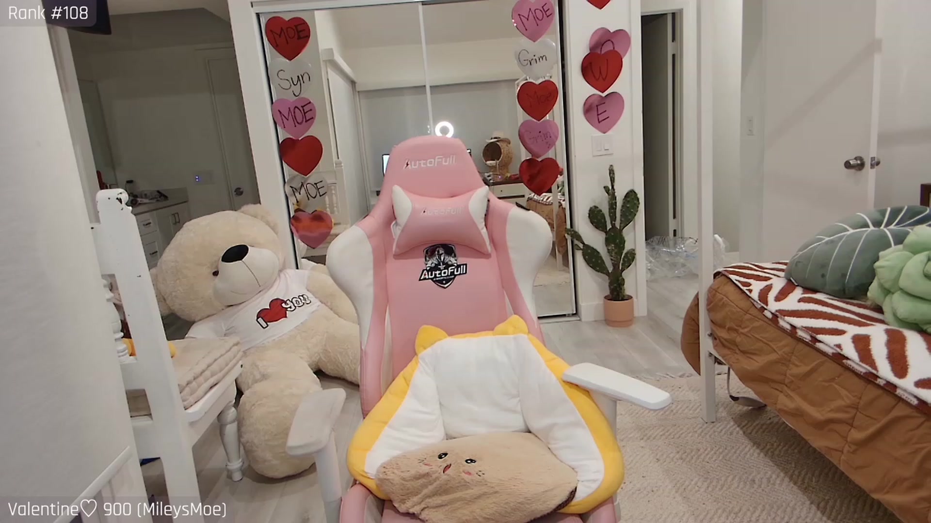 Gallery image thumbnail from Mermaidmiley's myfreecams stream on, 02/15/2023, 05:52 image 18 of 20