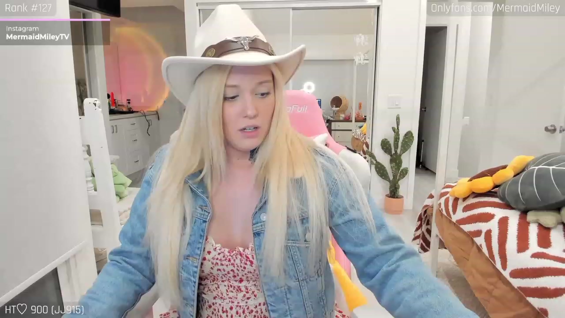 Gallery image thumbnail from Mermaidmiley's myfreecams stream on, 02/19/2023, 05:17 image 19 of 20