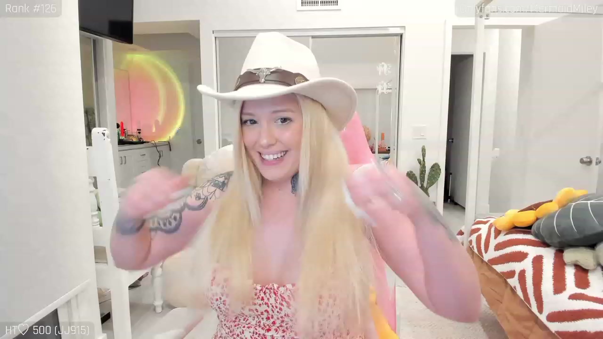 Gallery image thumbnail from Mermaidmiley's myfreecams stream on, 02/19/2023, 05:17 image 15 of 20