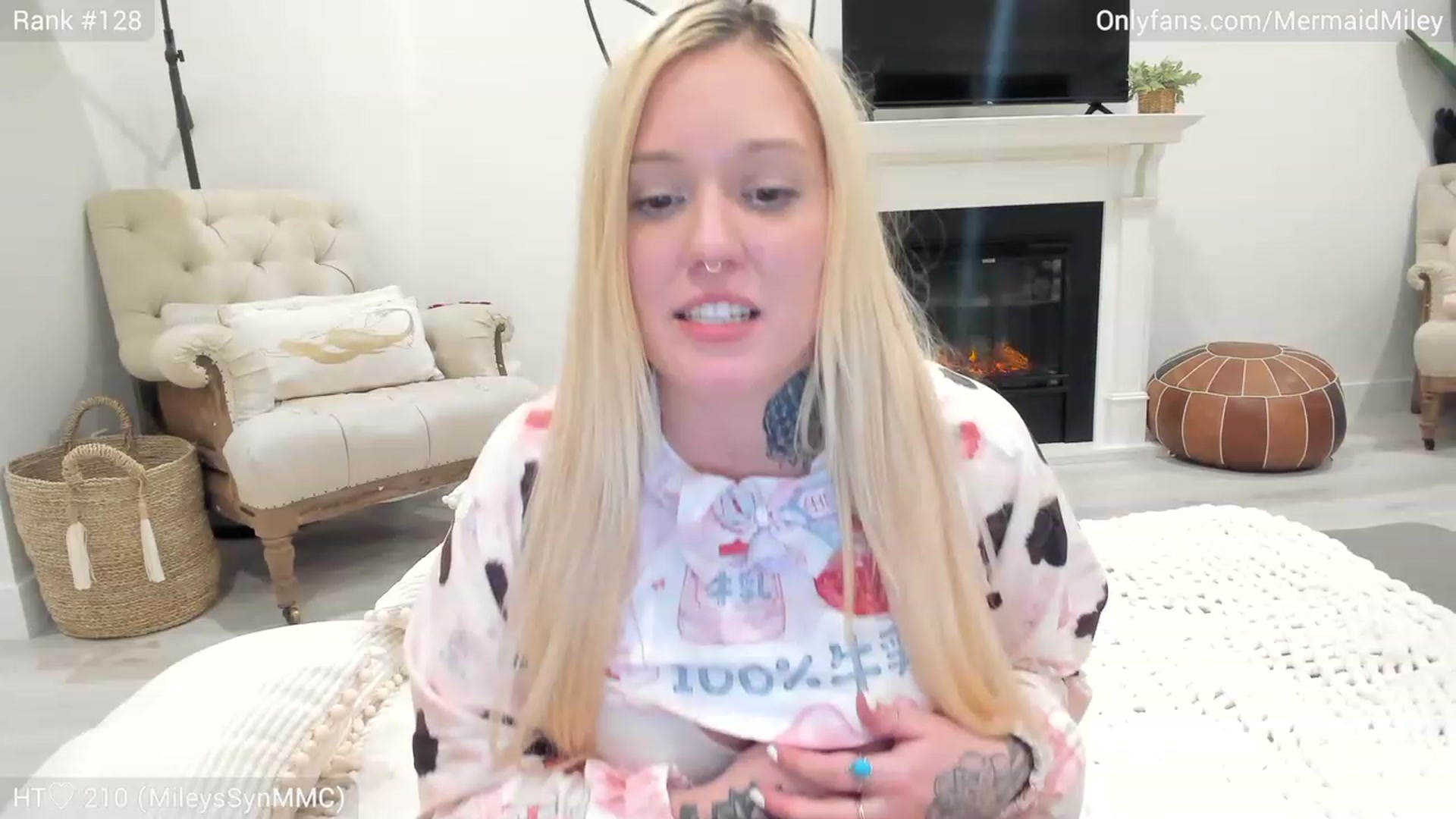 Gallery image thumbnail from Mermaidmiley's myfreecams stream on, 02/19/2023, 12:34 image 17 of 20