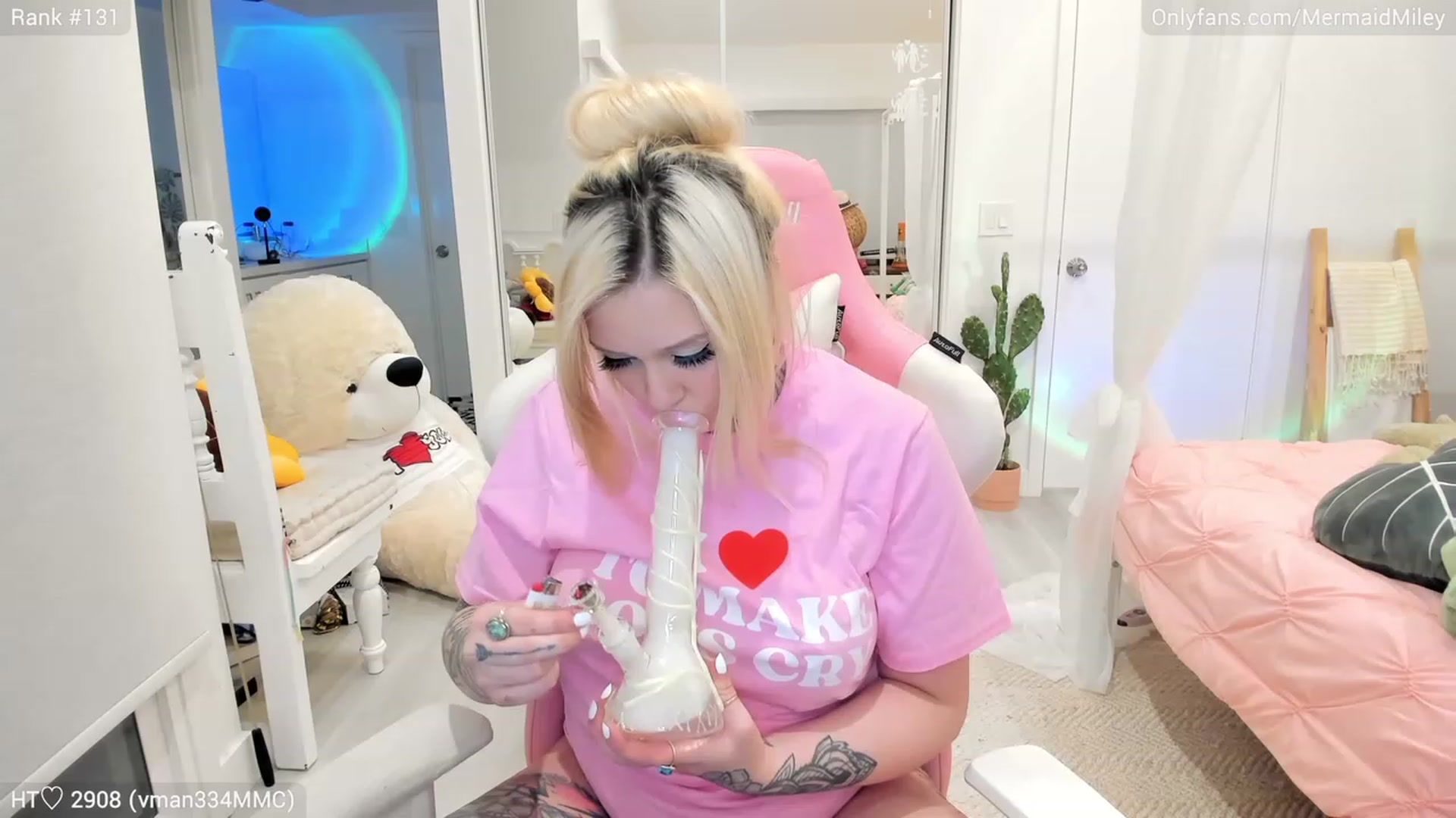 Gallery image thumbnail from Mermaidmiley's myfreecams stream on, 02/25/2023, 08:19 image 19 of 20