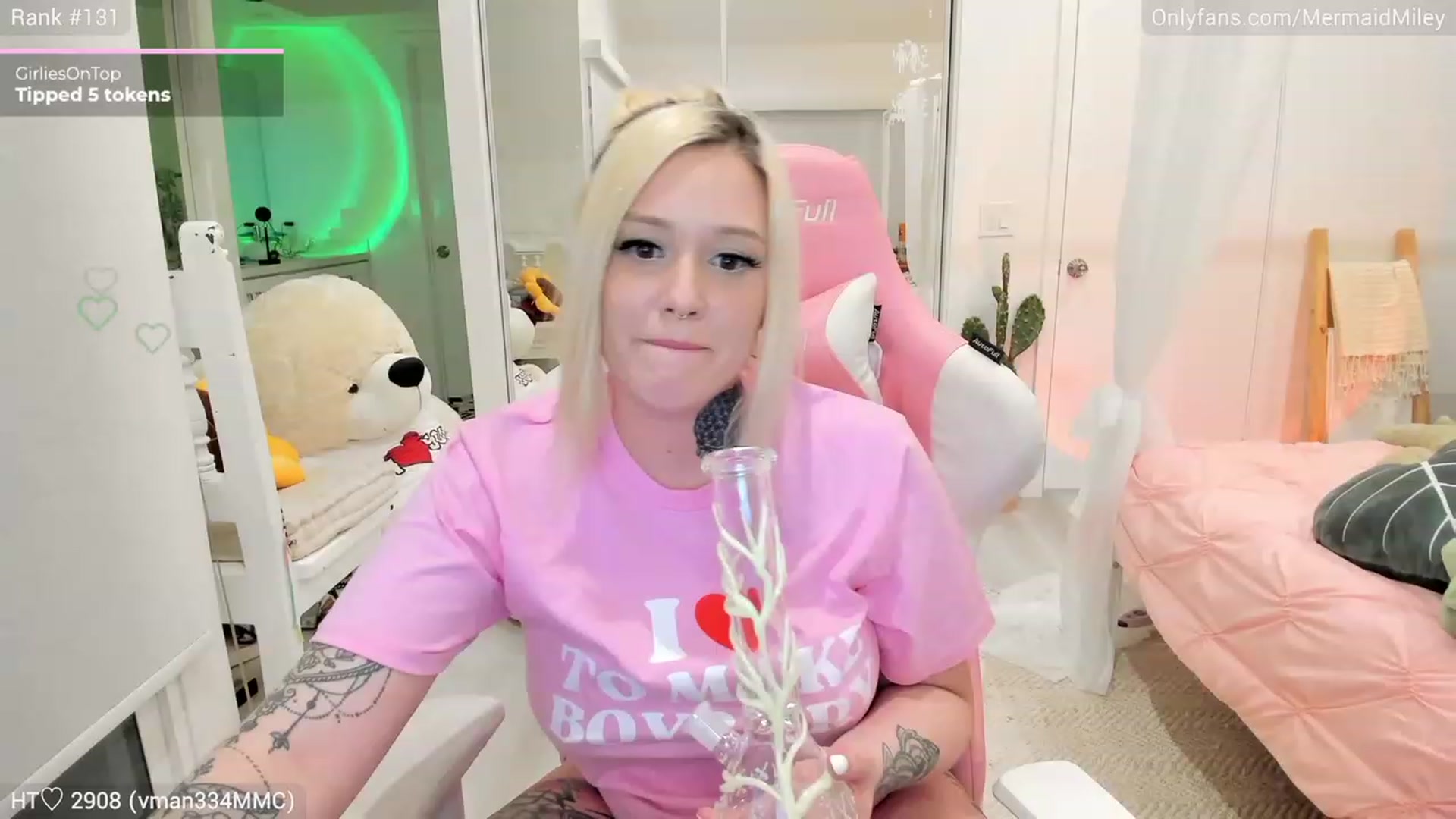 Gallery image thumbnail from Mermaidmiley's myfreecams stream on, 02/25/2023, 08:19 image 16 of 20