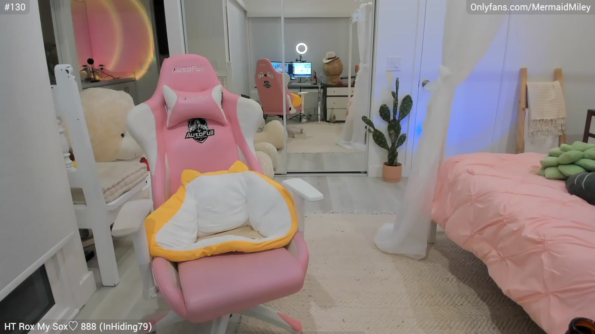 Gallery image thumbnail from Mermaidmiley's myfreecams stream on, 02/26/2023, 05:52 image 15 of 20